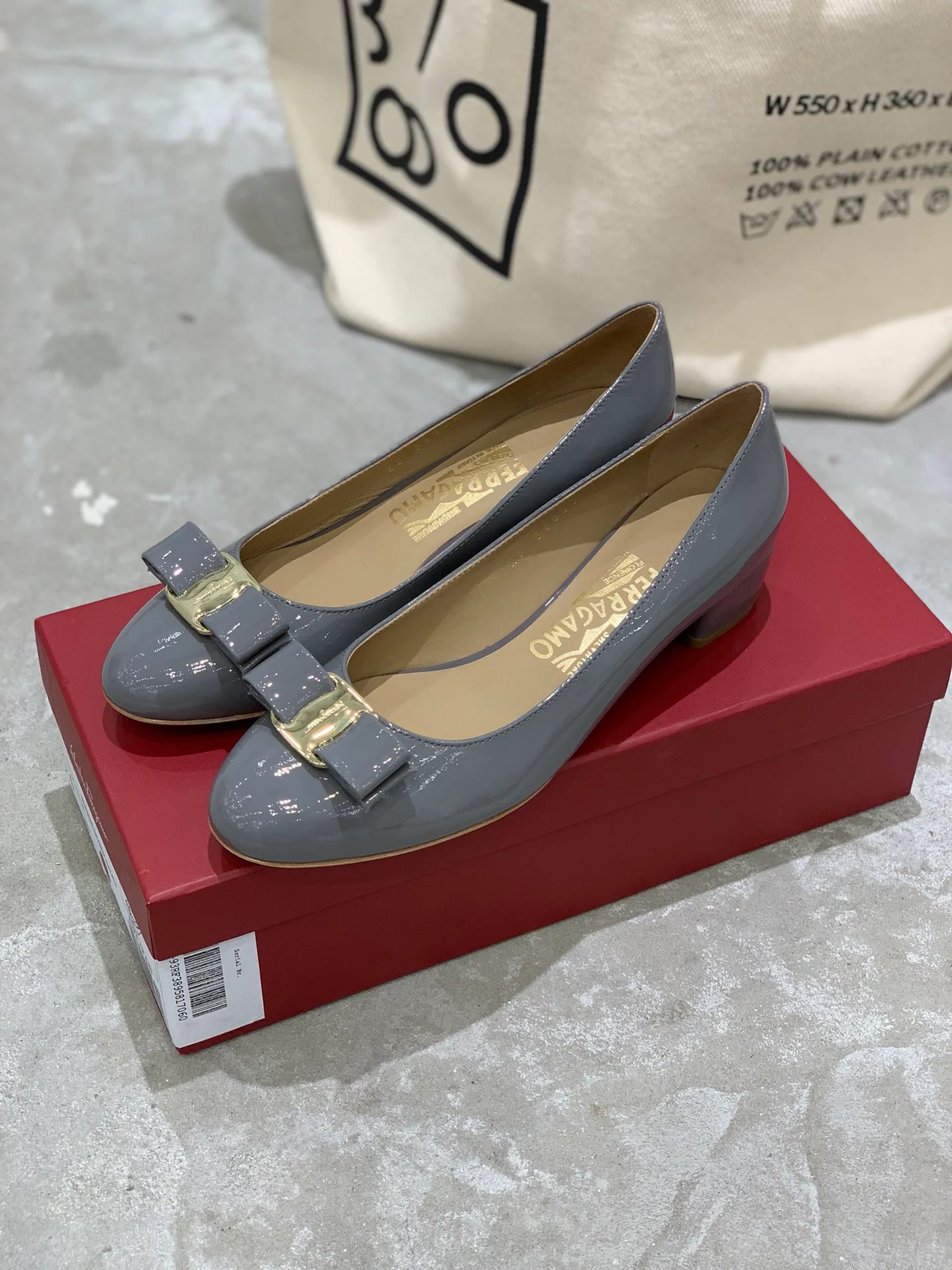 Women's Ballet Flats SALVATORE FERRAGAMO 18340697