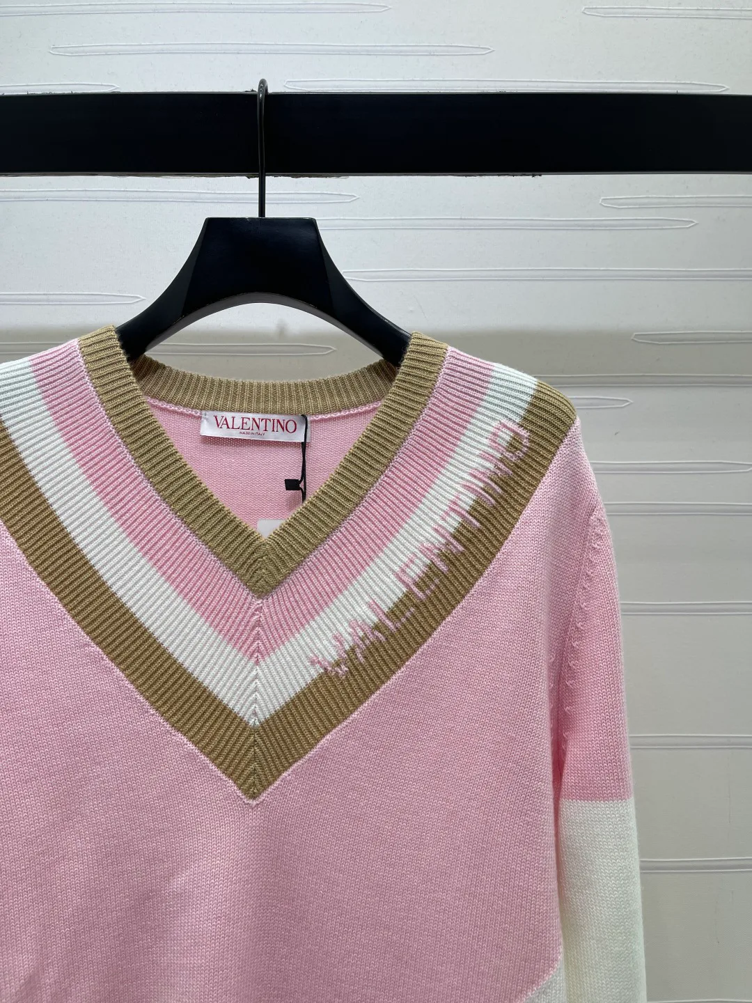 Women's Jumpers And Sweaters VALENTINO 18140972