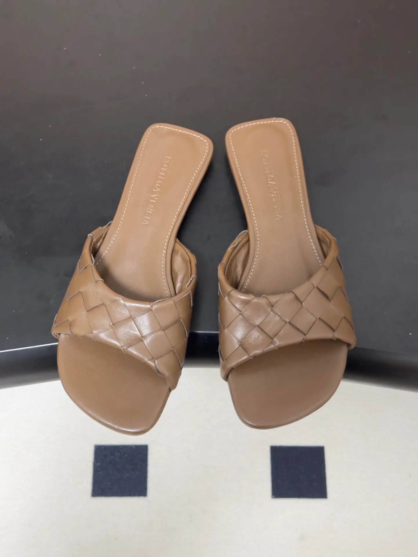 Women's Mules And Clogs BOTTEGA VENETA 18049571