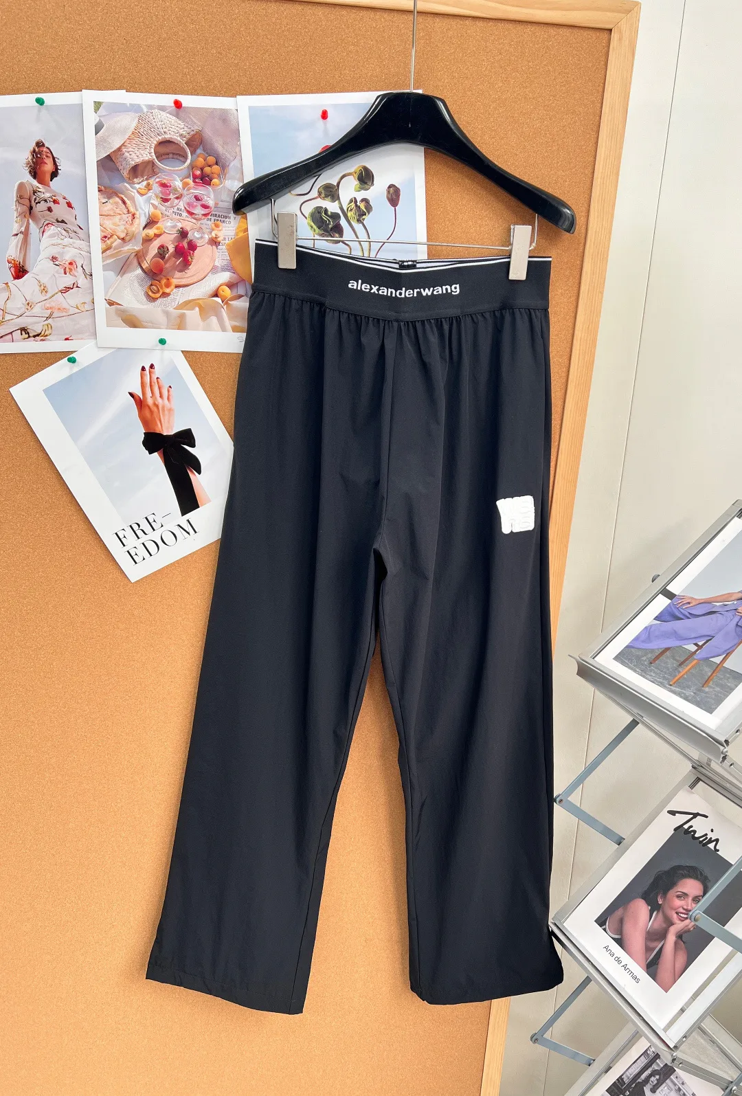 Women's Trousers ALEXANDER WANG 16930811