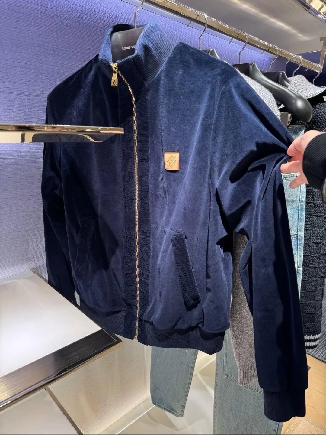 Men's Jackets And Down Jackets LOUIS VUITTON 17364971
