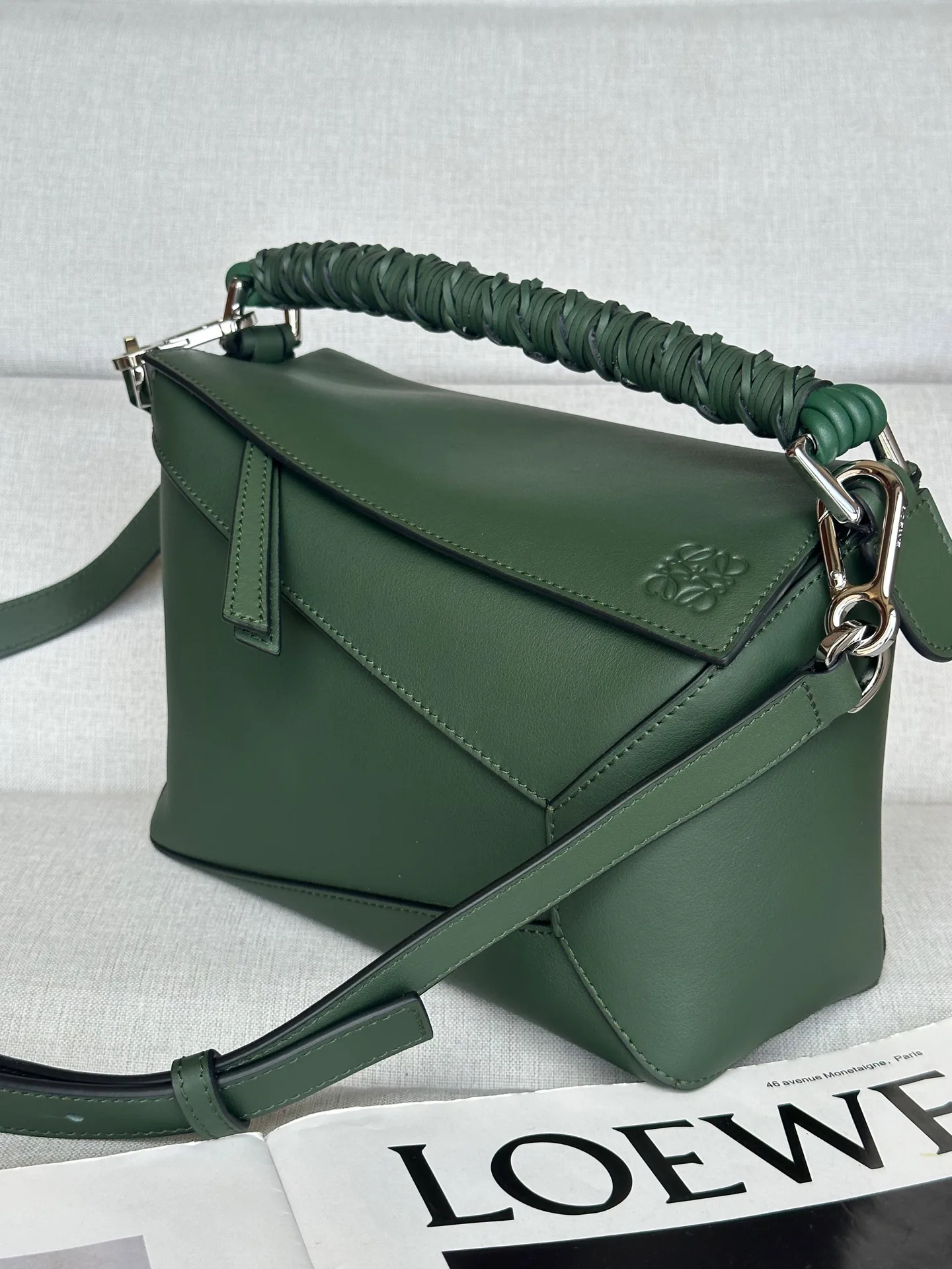 Women's Classic Handbags LOEWE 17271522
