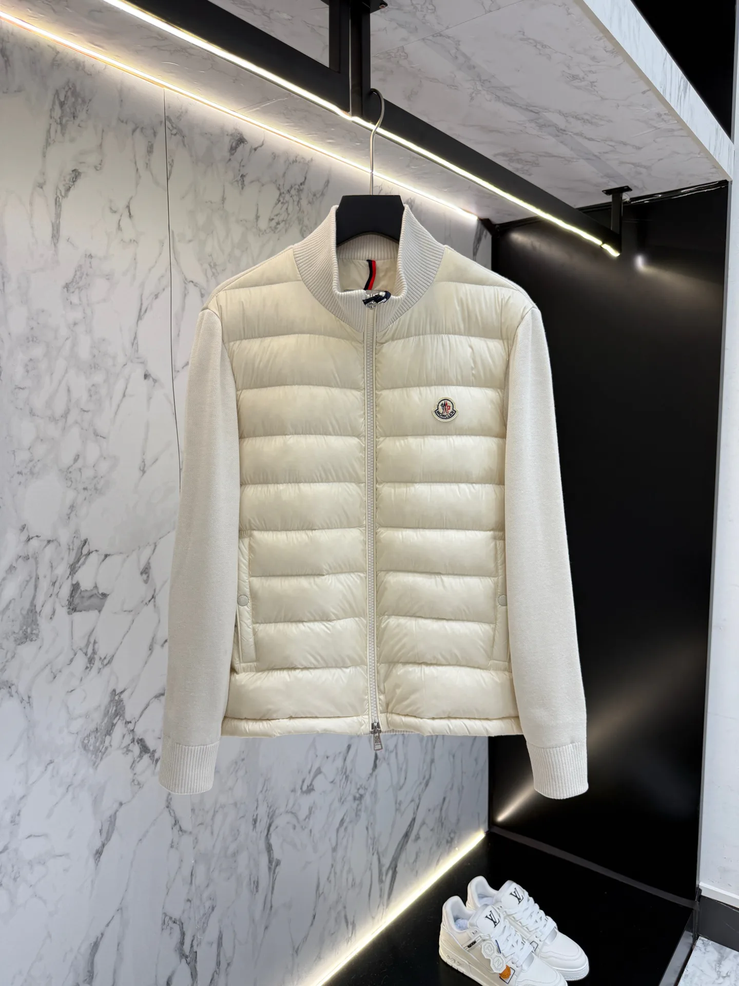 Men's Jackets And Down Jackets MONCLER 18480843
