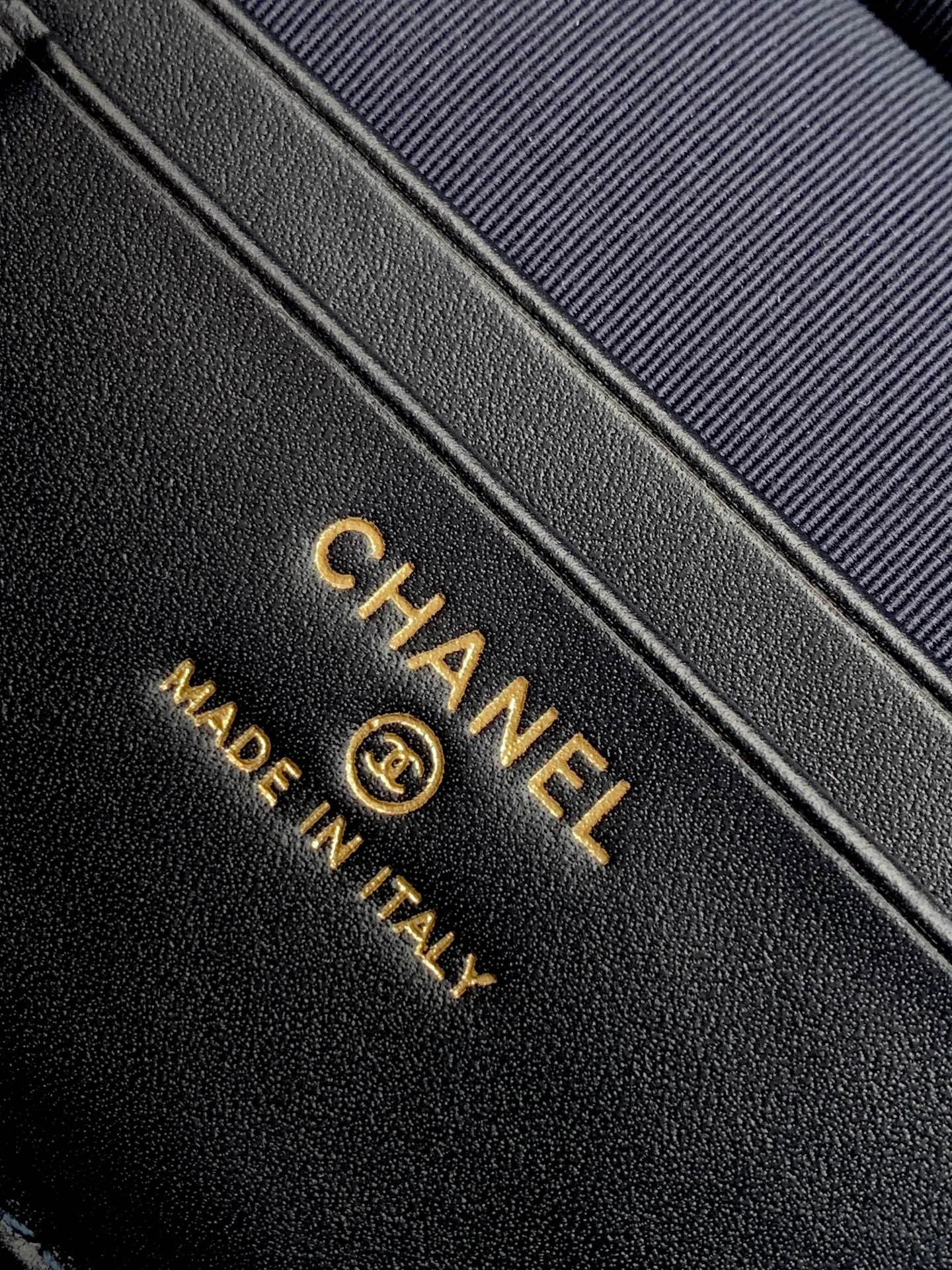 Классические Сумки Женские Chanel 18588845