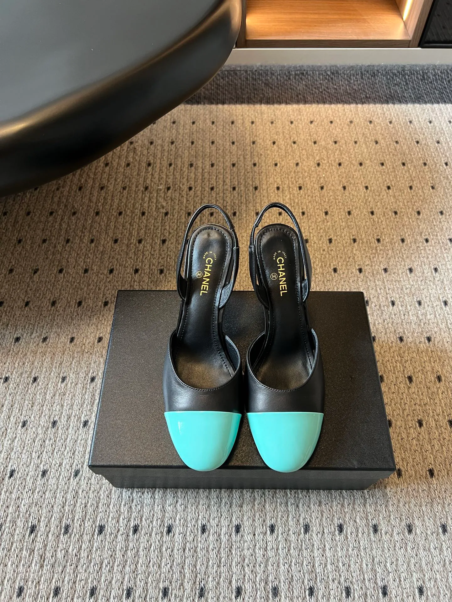 Women's Open-Toe Sandals CHANEL 18121079