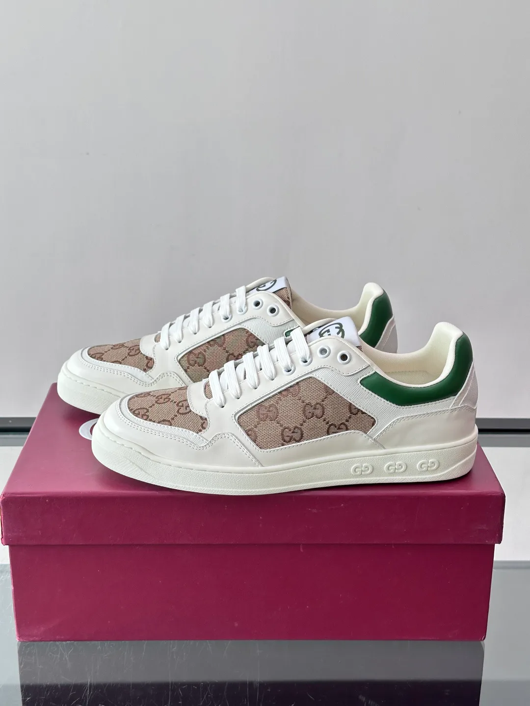 Men's Sneakers GUCCI 18102697