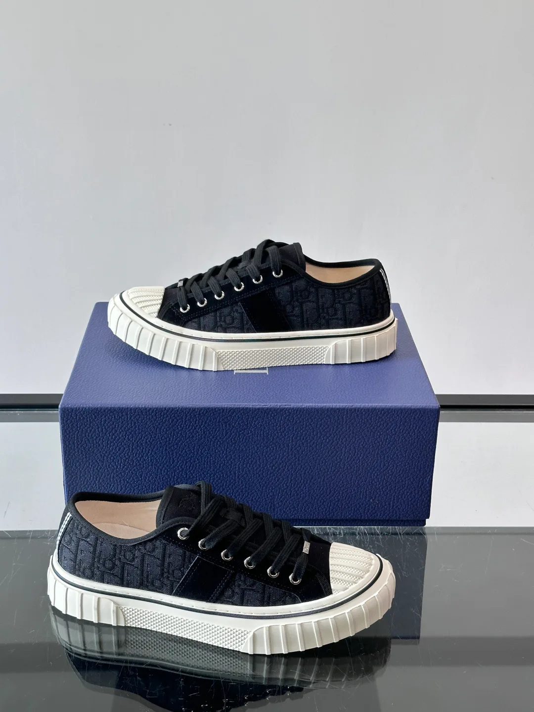 Women's Sneakers CHRISTIAN DIOR 18118751