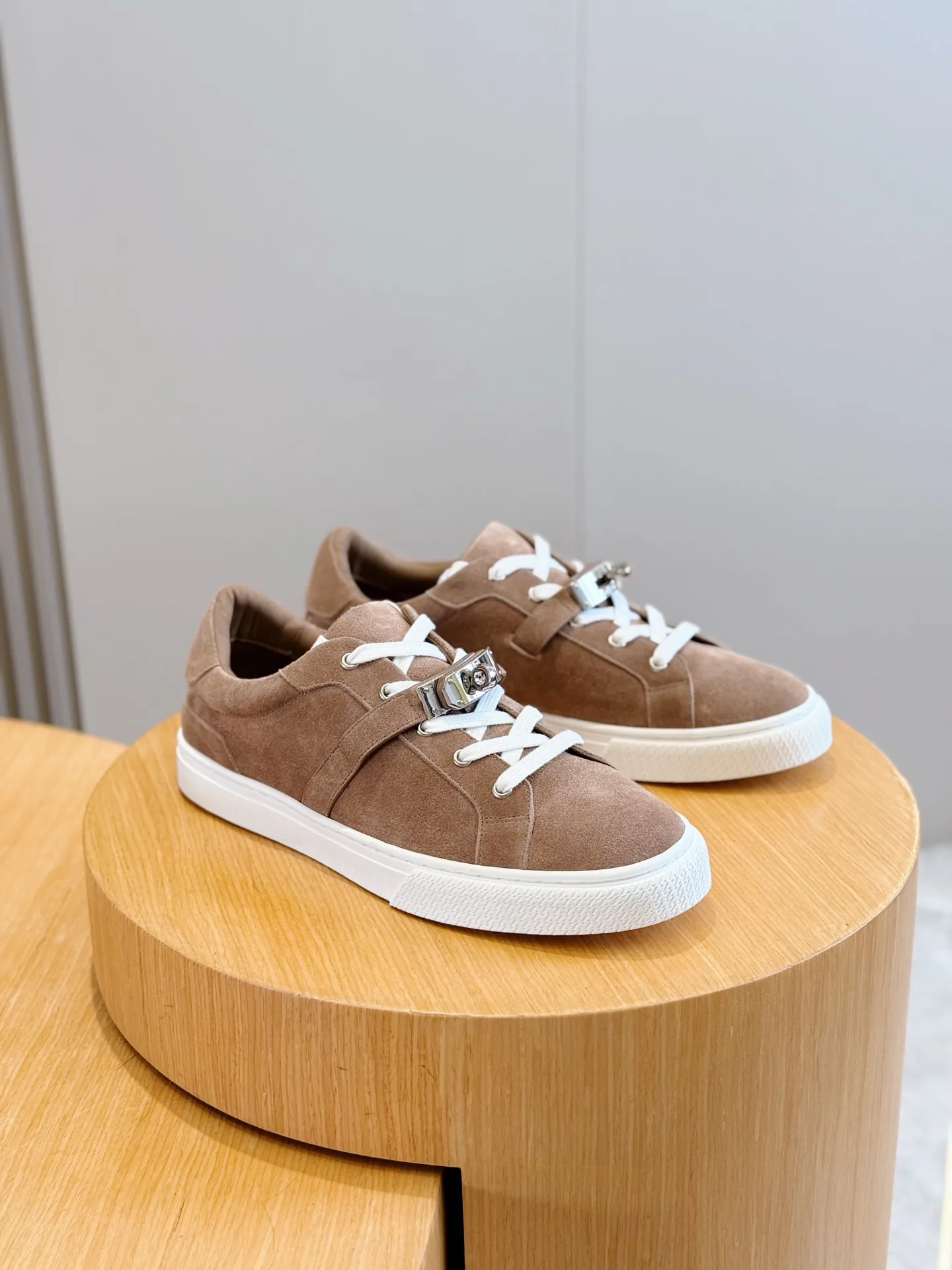 Men's Sneakers HERMES 17933938