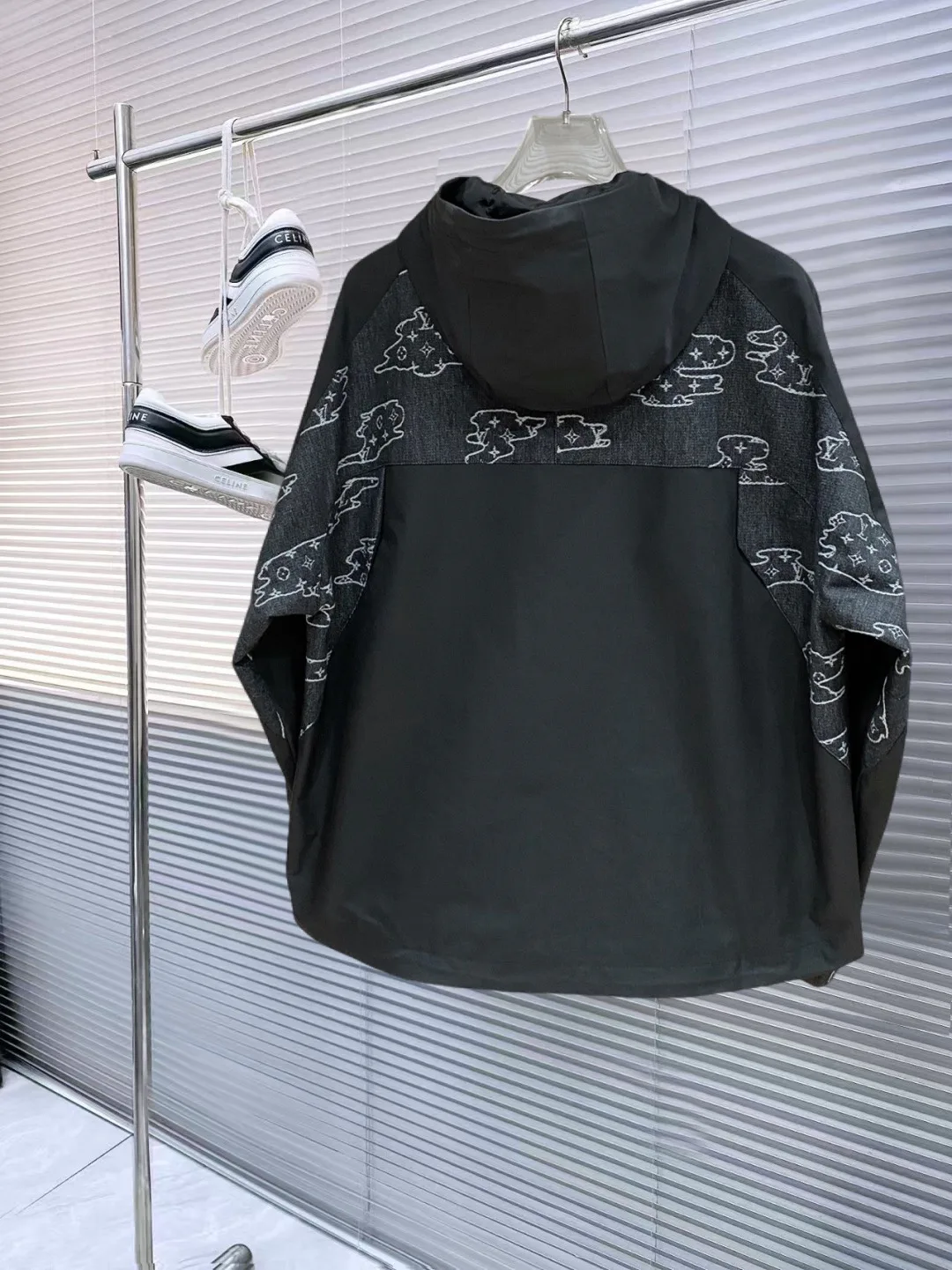 Men's Jackets And Down Jackets LOUIS VUITTON 17966739