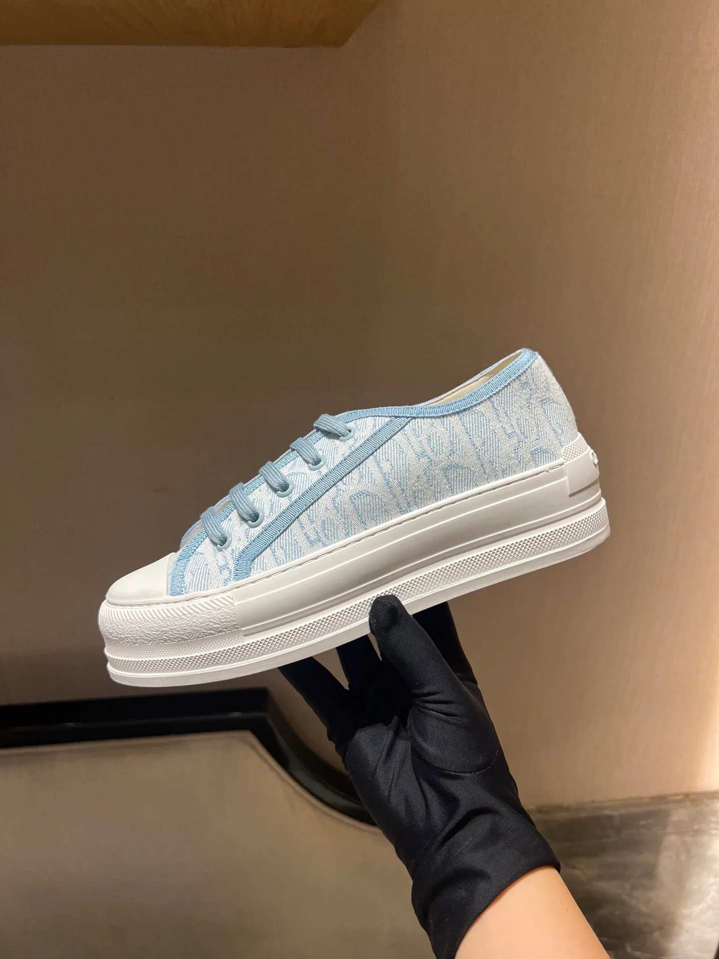 Women's Sneakers CHRISTIAN DIOR 18020288