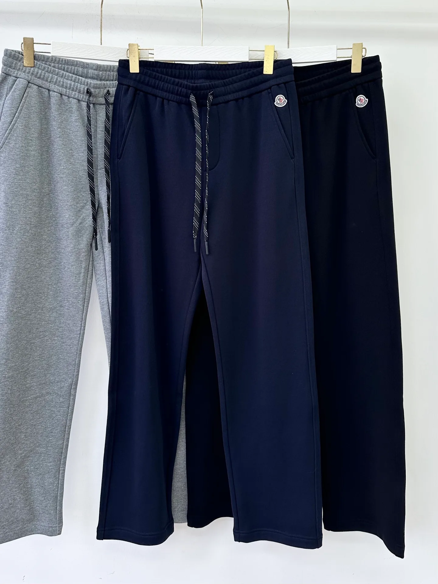 Men's Trousers MONCLER 17975296