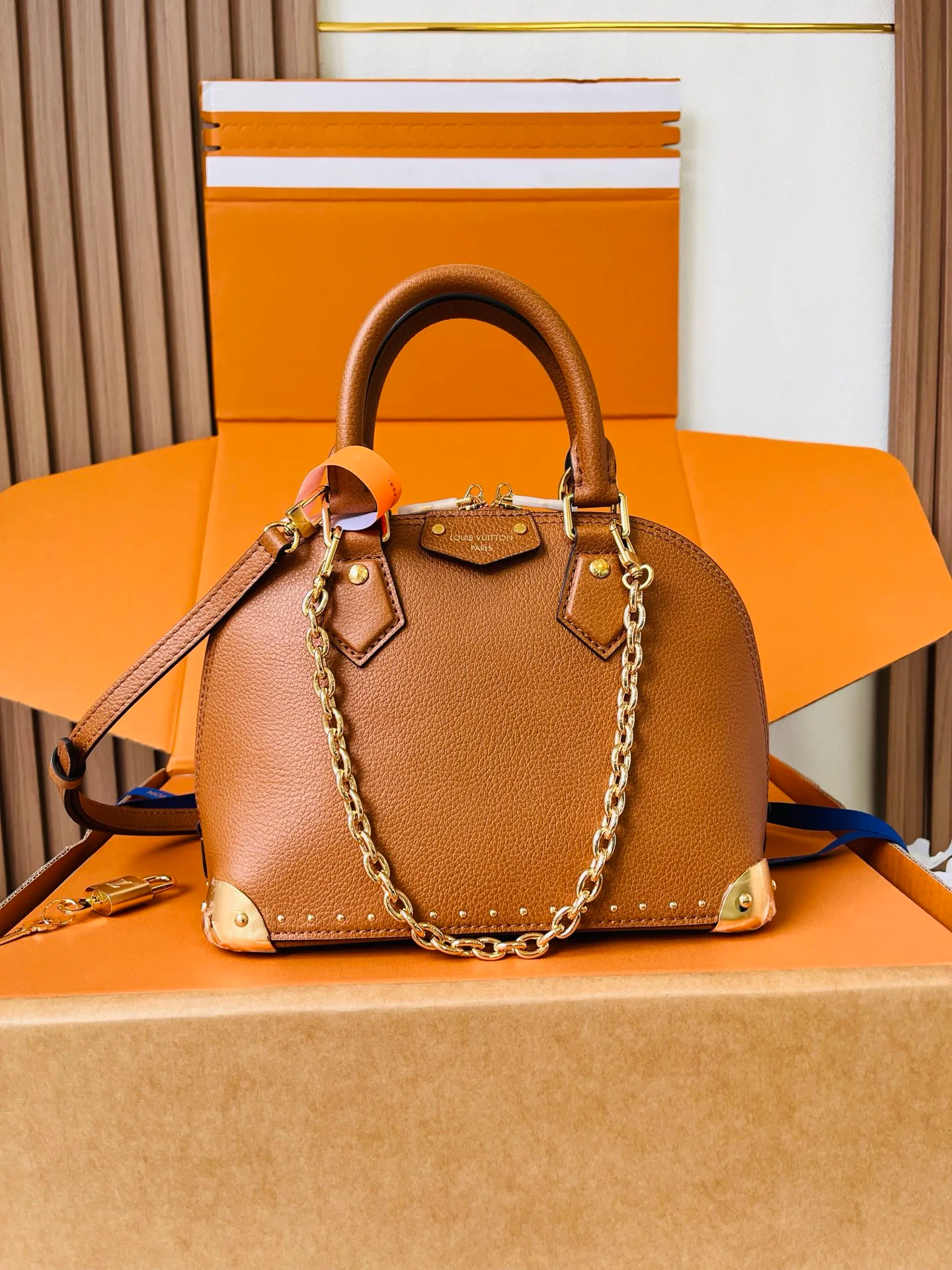 Women's Classic Handbags LOUIS VUITTON 17864843