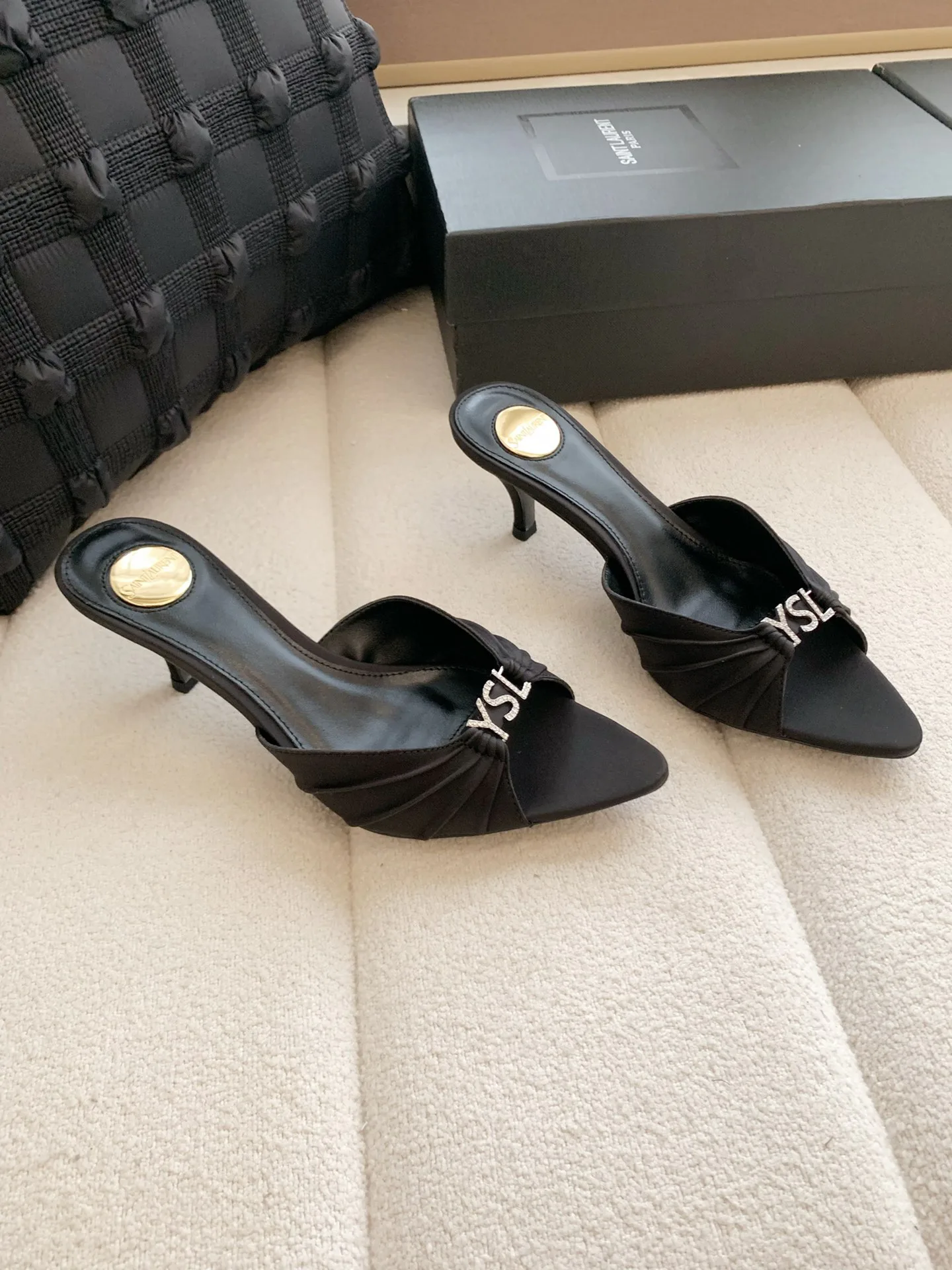 Women's Mules And Clogs SAINT LAURENT 17371762