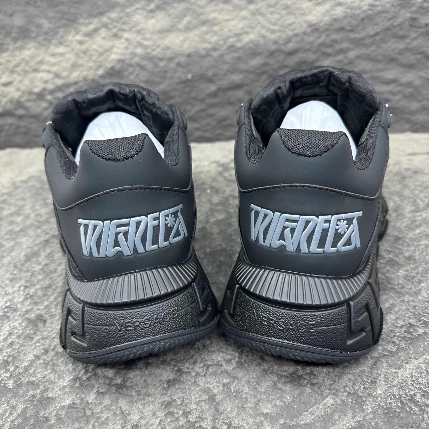 Men's Sneakers VERSACE 18154141