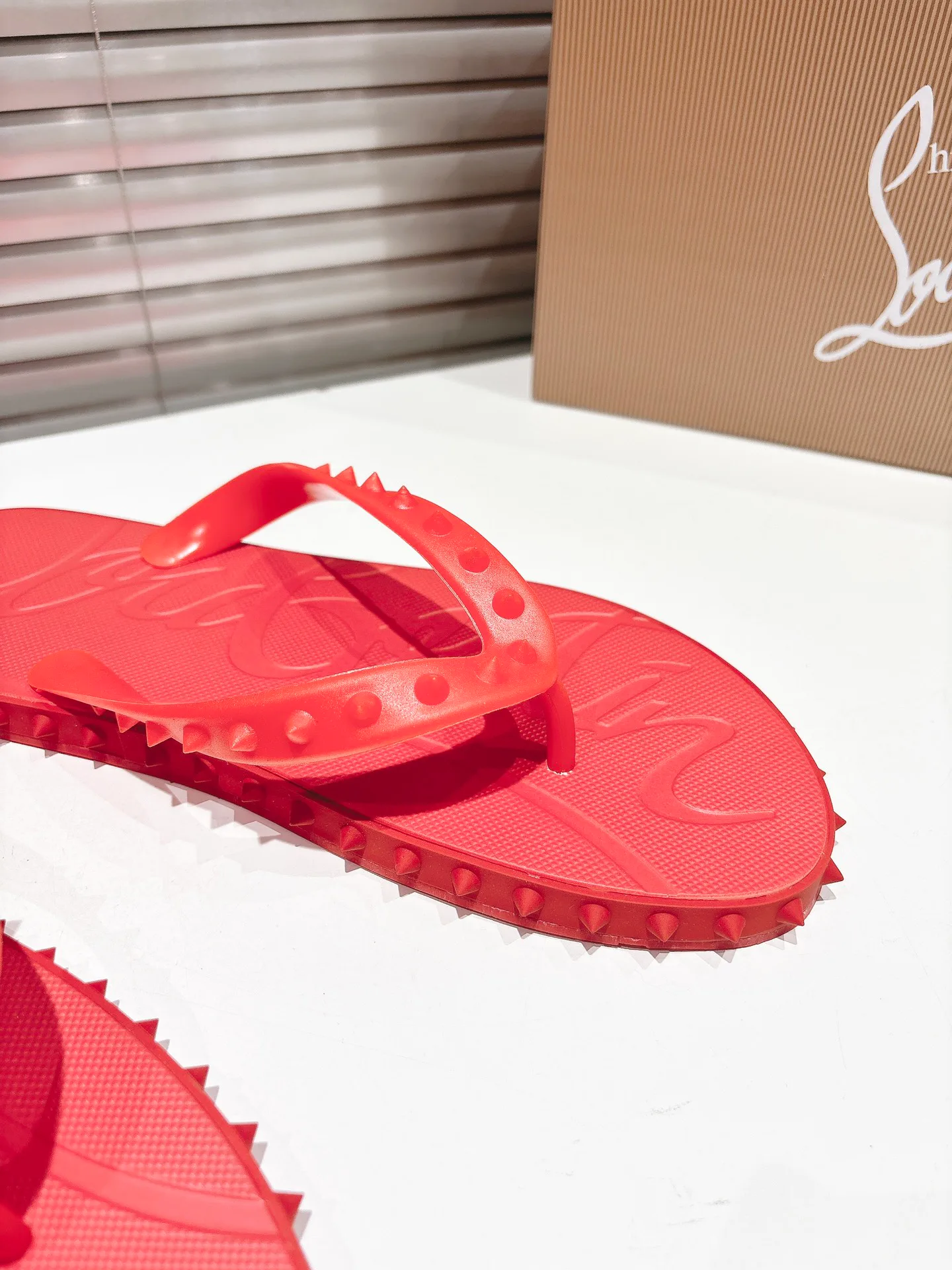 Women's Flip-Flops CHRISTIAN LOUBOUTIN 17604586
