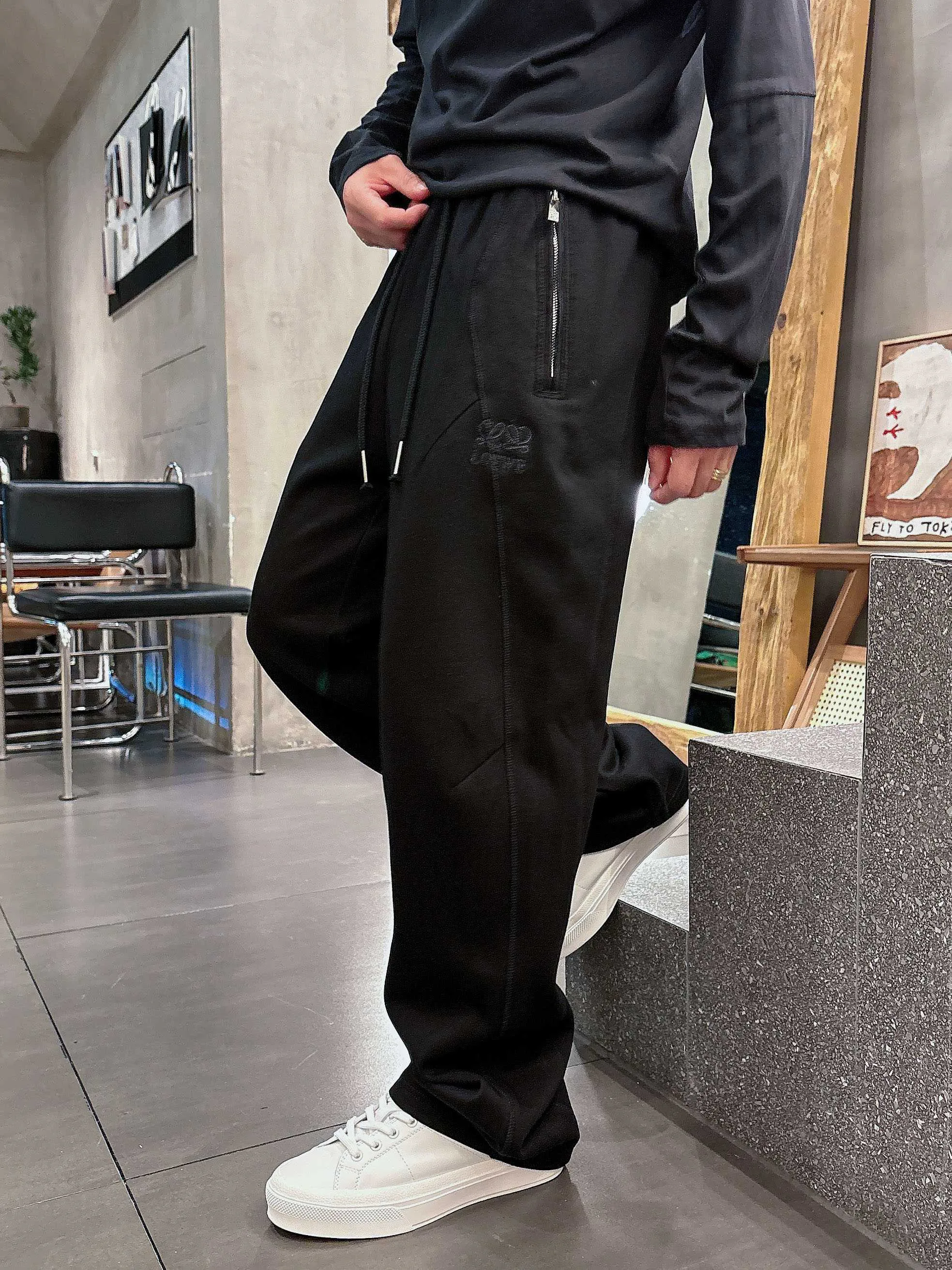 Men's Trousers LOEWE 18368684