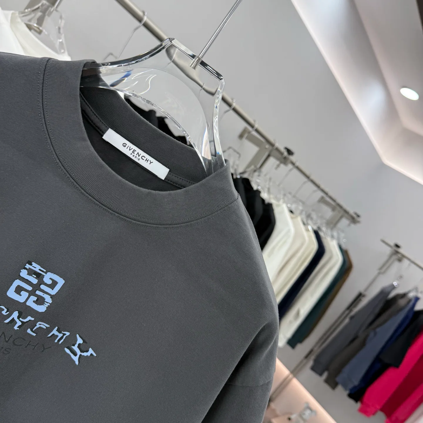 Men's T-Shirts GIVENCHY 17974726
