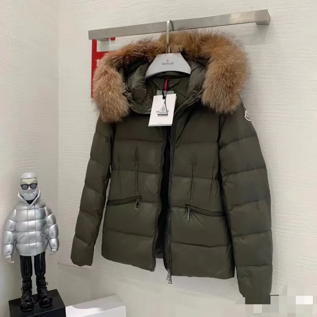 Women's Jackets And Down Jackets MONCLER 17964501