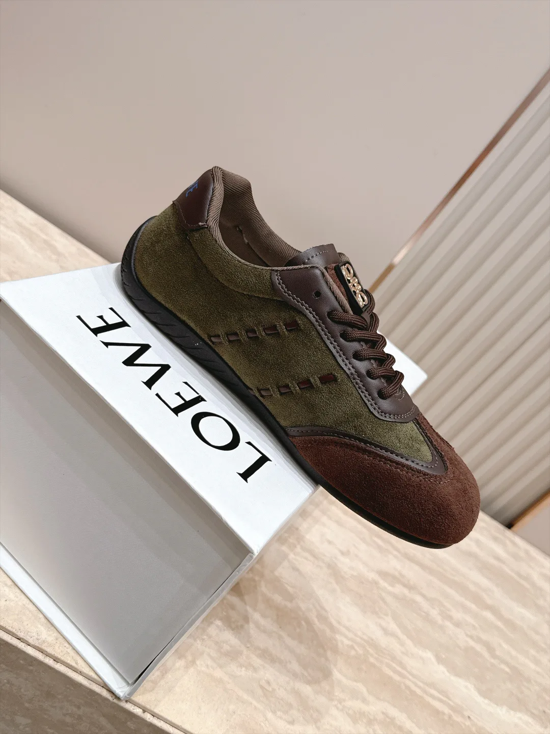Women's Sneakers LOEWE 18286003