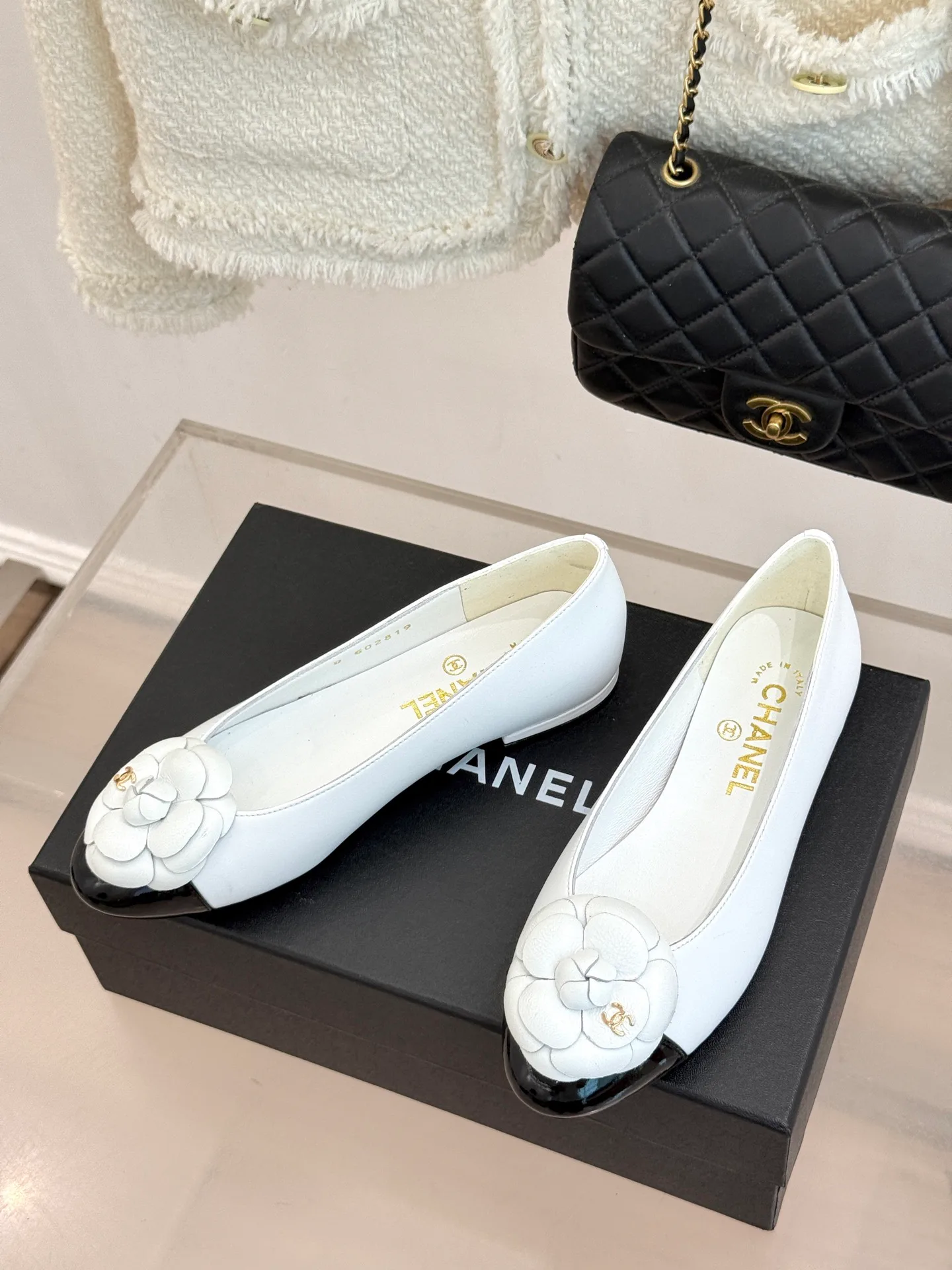 Women's Ballet Flats CHANEL 17741087