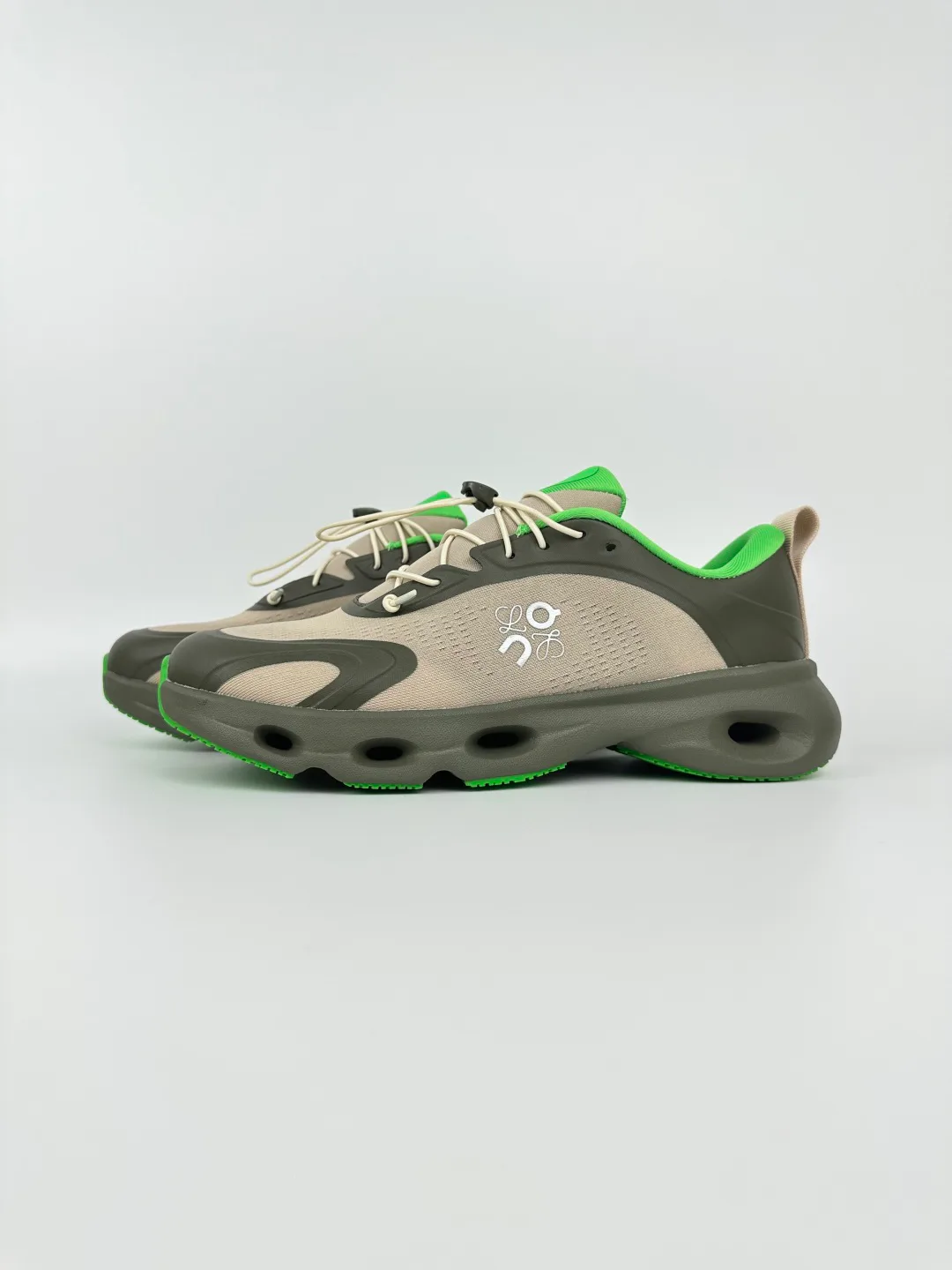 Women's Sneakers LOEWE 18101028