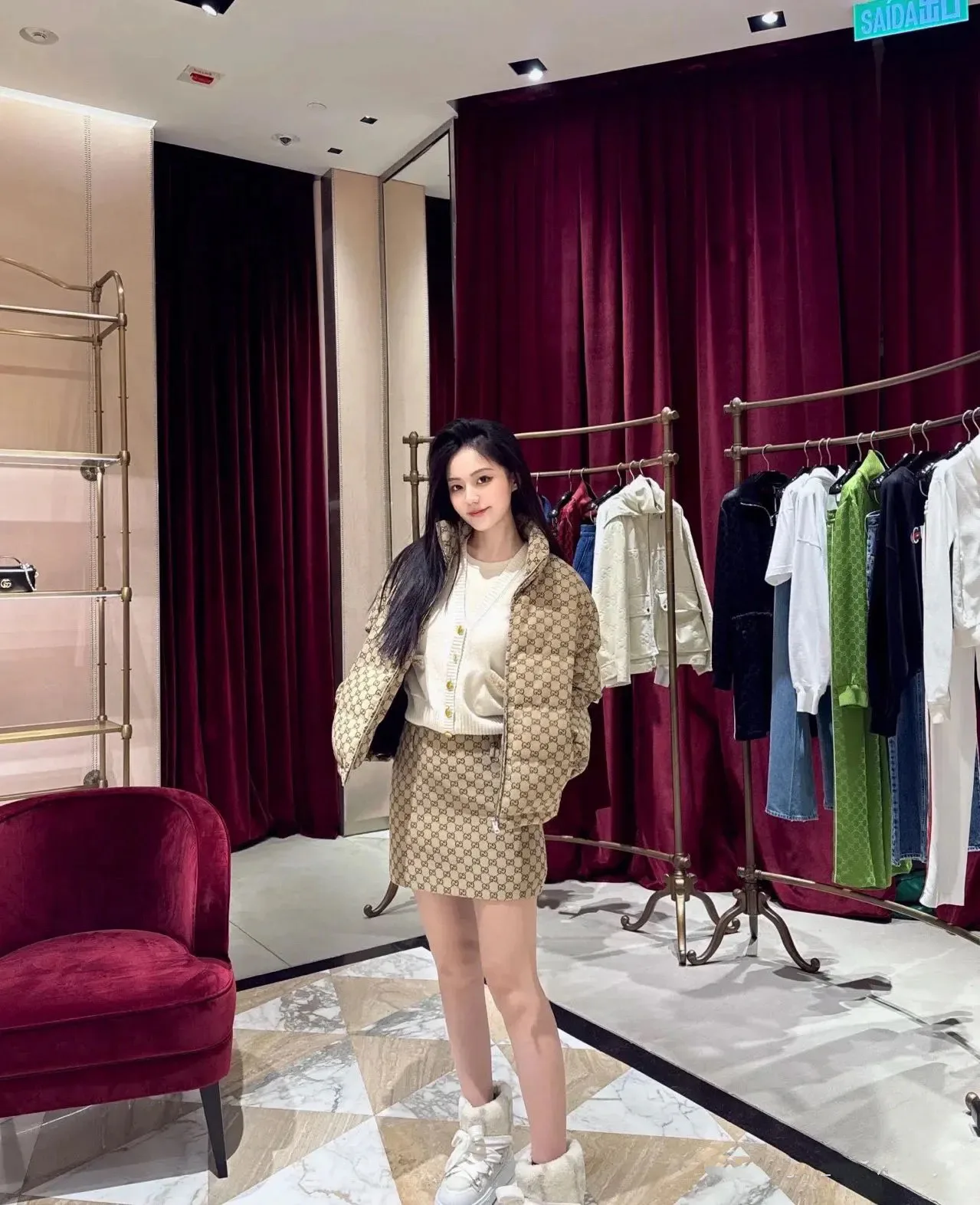 Women's Jackets And Down Jackets GUCCI 17856712