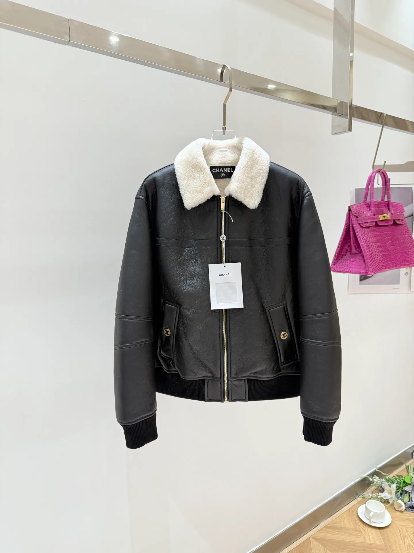 Women's Leather Jackets And Sheepskin Coats CHANEL 17943292