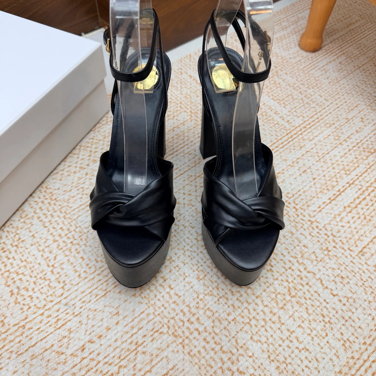 Women's Open-Toe Sandals SAINT LAURENT 18104666