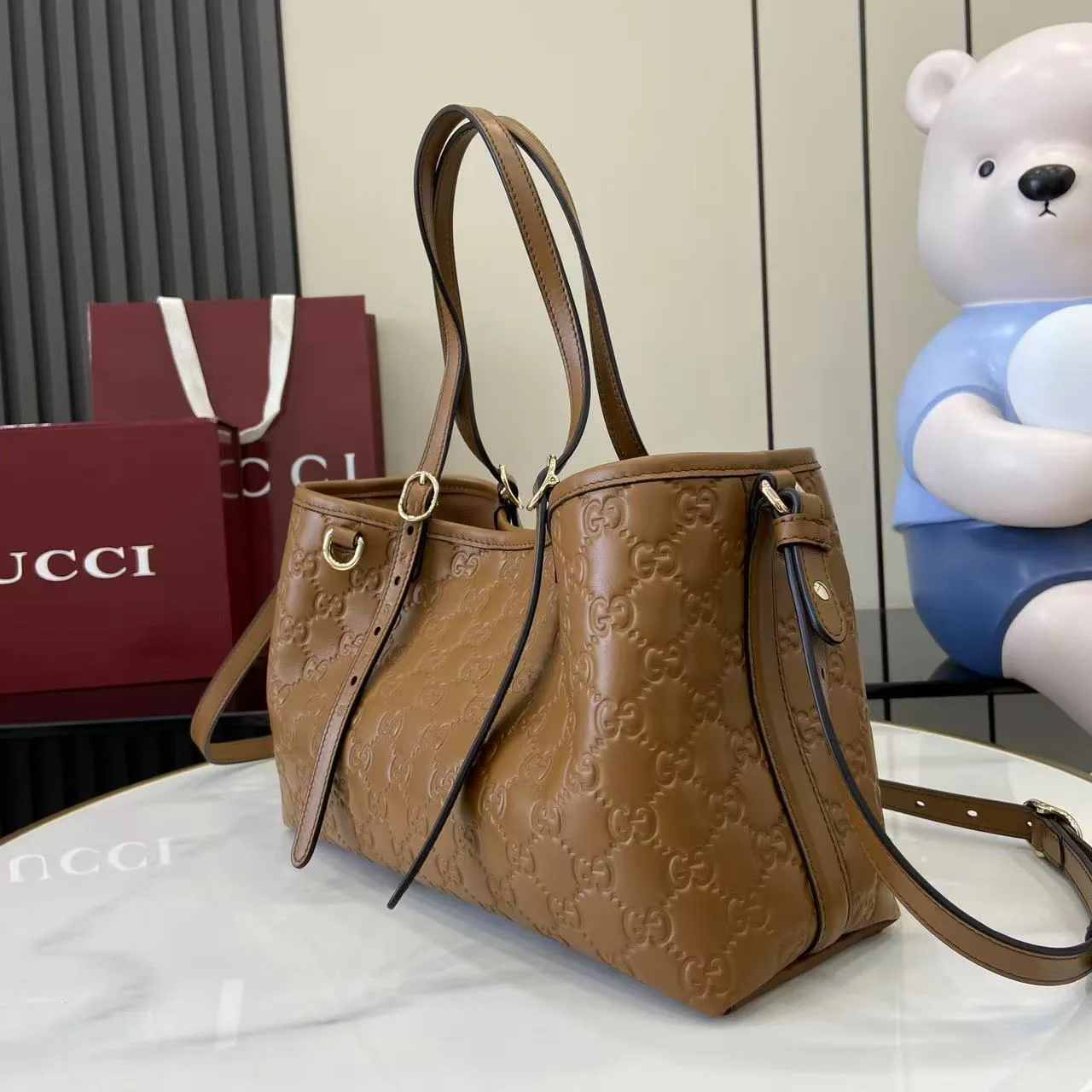 Women's Classic Handbags GUCCI 18404546