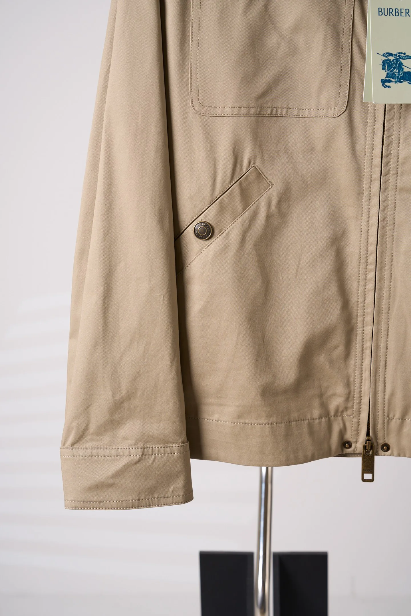 Men's Jackets And Down Jackets BURBERRY 18179295