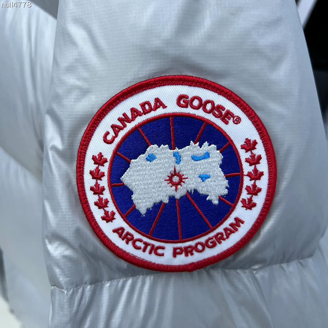 Women's Jackets And Down Jackets CANADA GOOSE 17880384