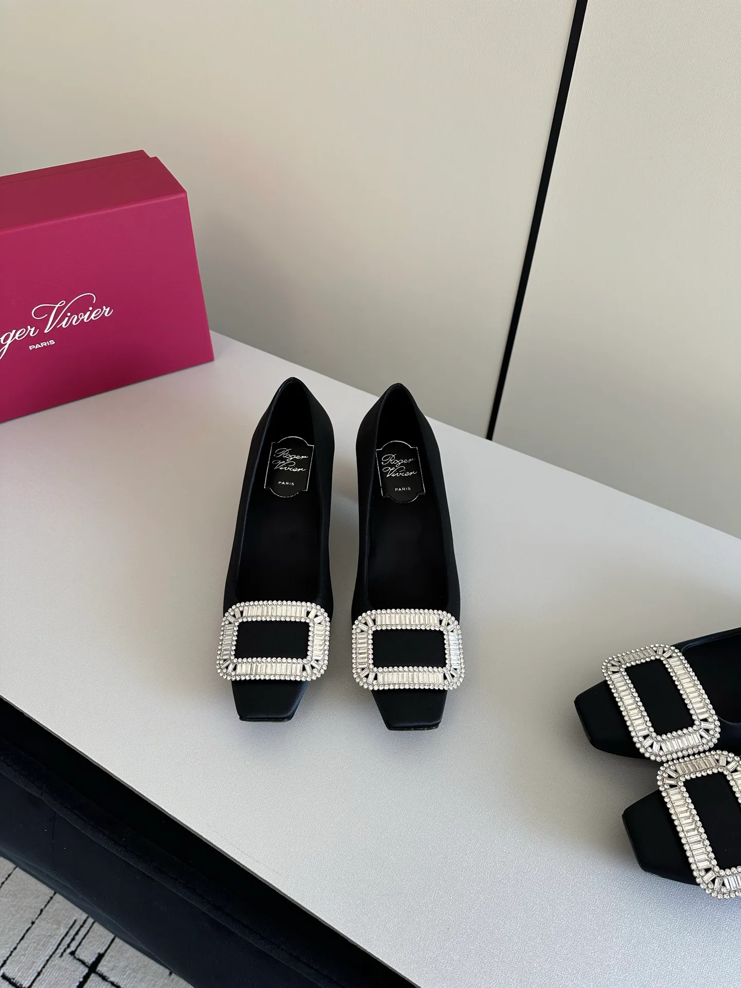 Women's Heels ROGER VIVIER 17624493