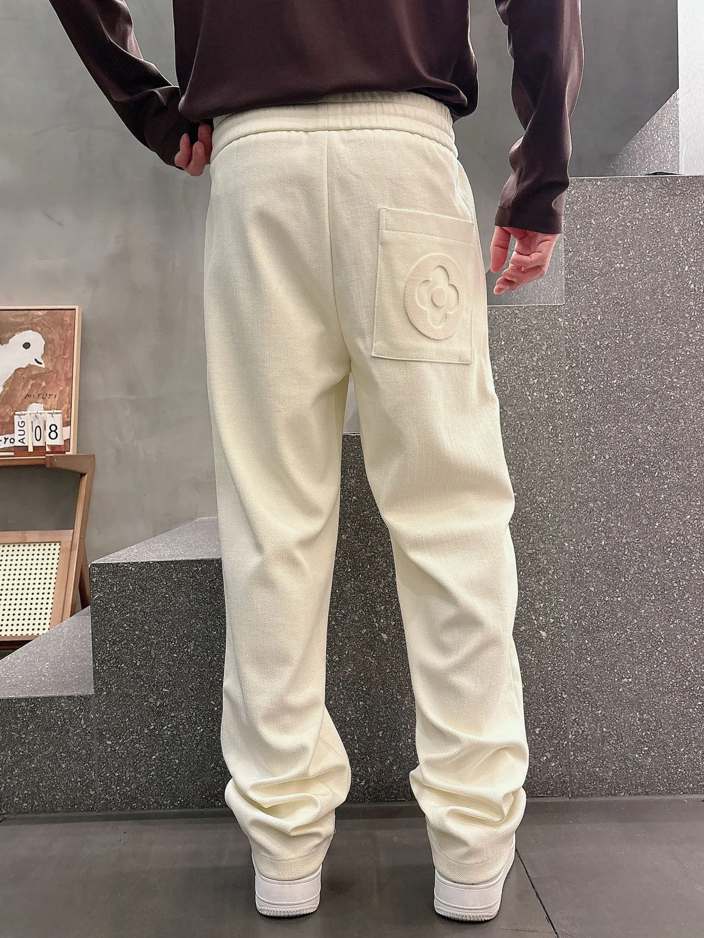 Men's Trousers LOUIS VUITTON 18178265