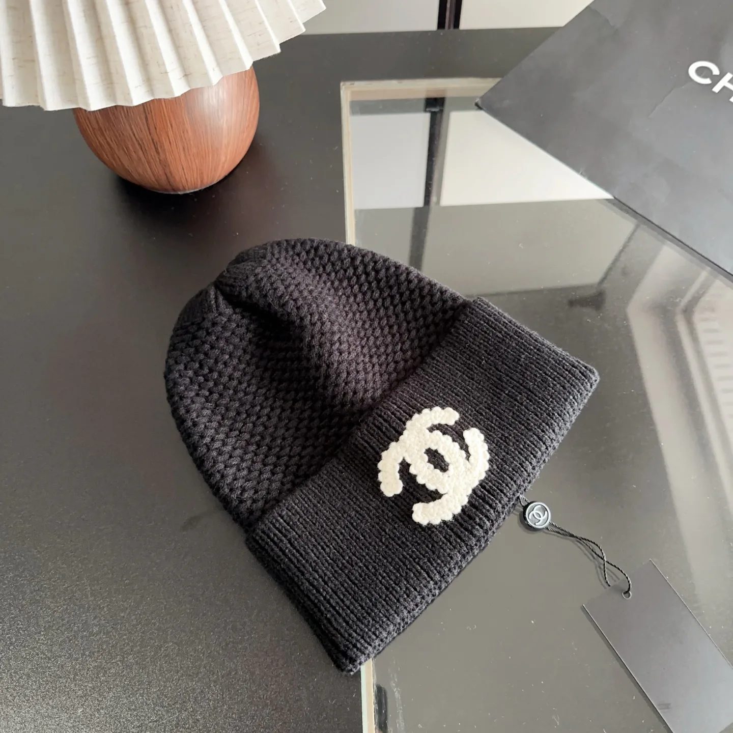Hats CHANEL 18105668