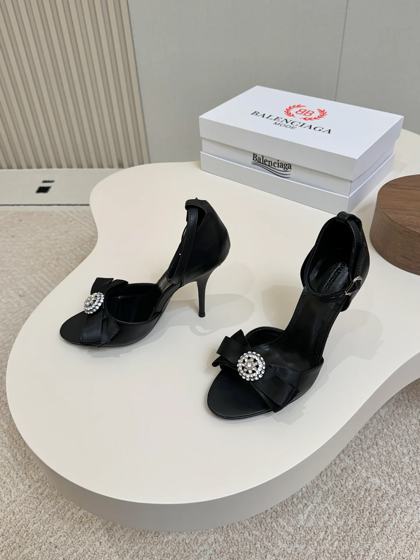 Women's Open-Toe Sandals BALENCIAGA 18083170