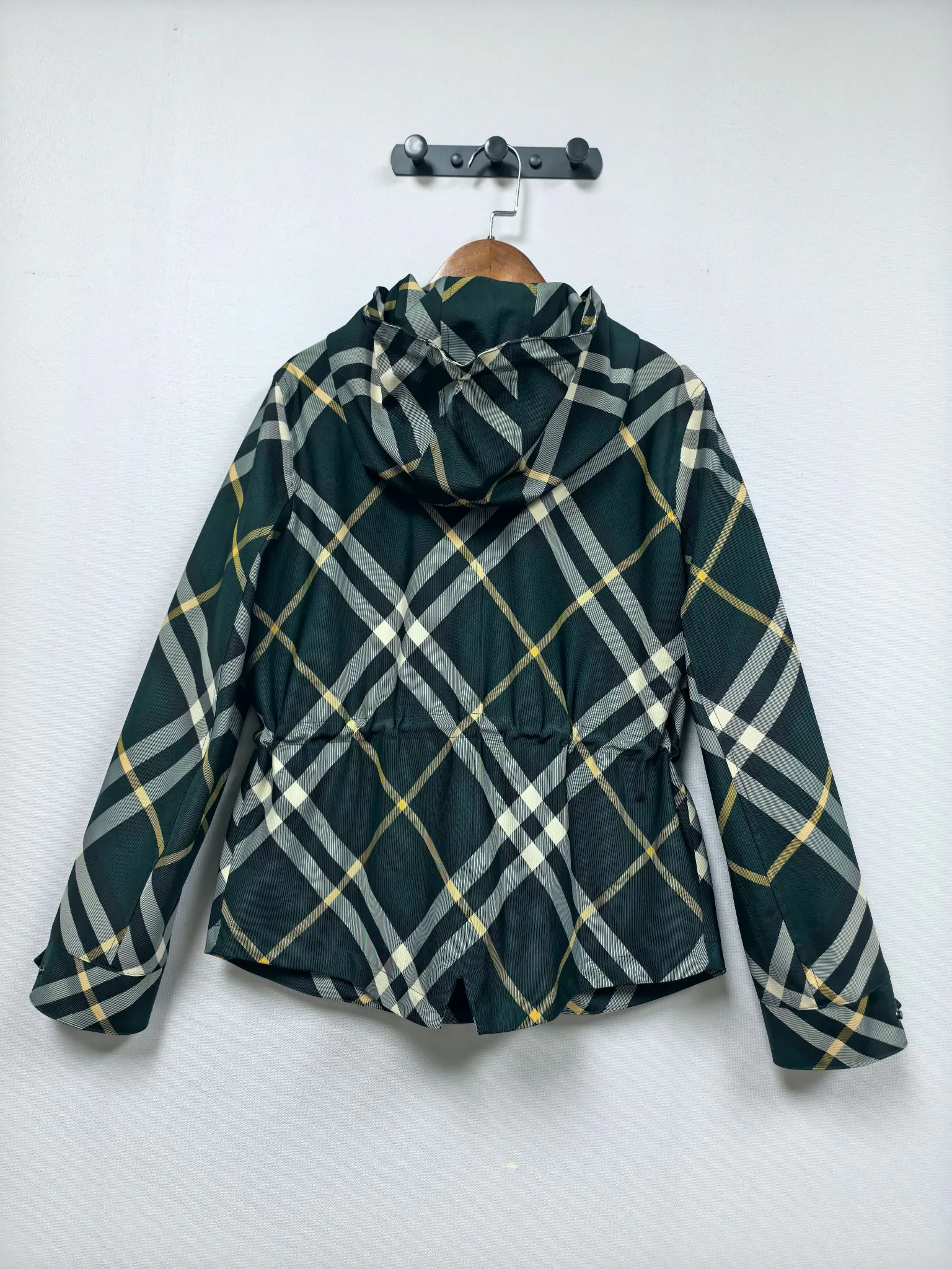 Women's Jackets And Down Jackets BURBERRY 18277302