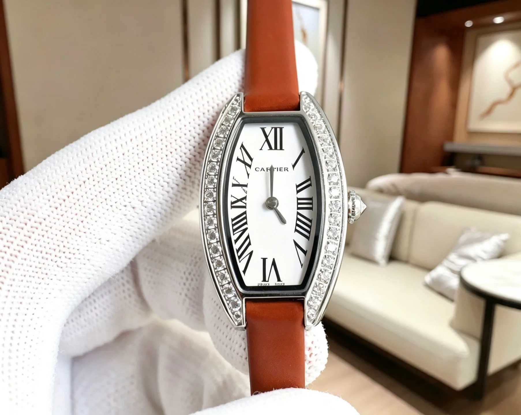 Women's Watches CARTIER 17608577