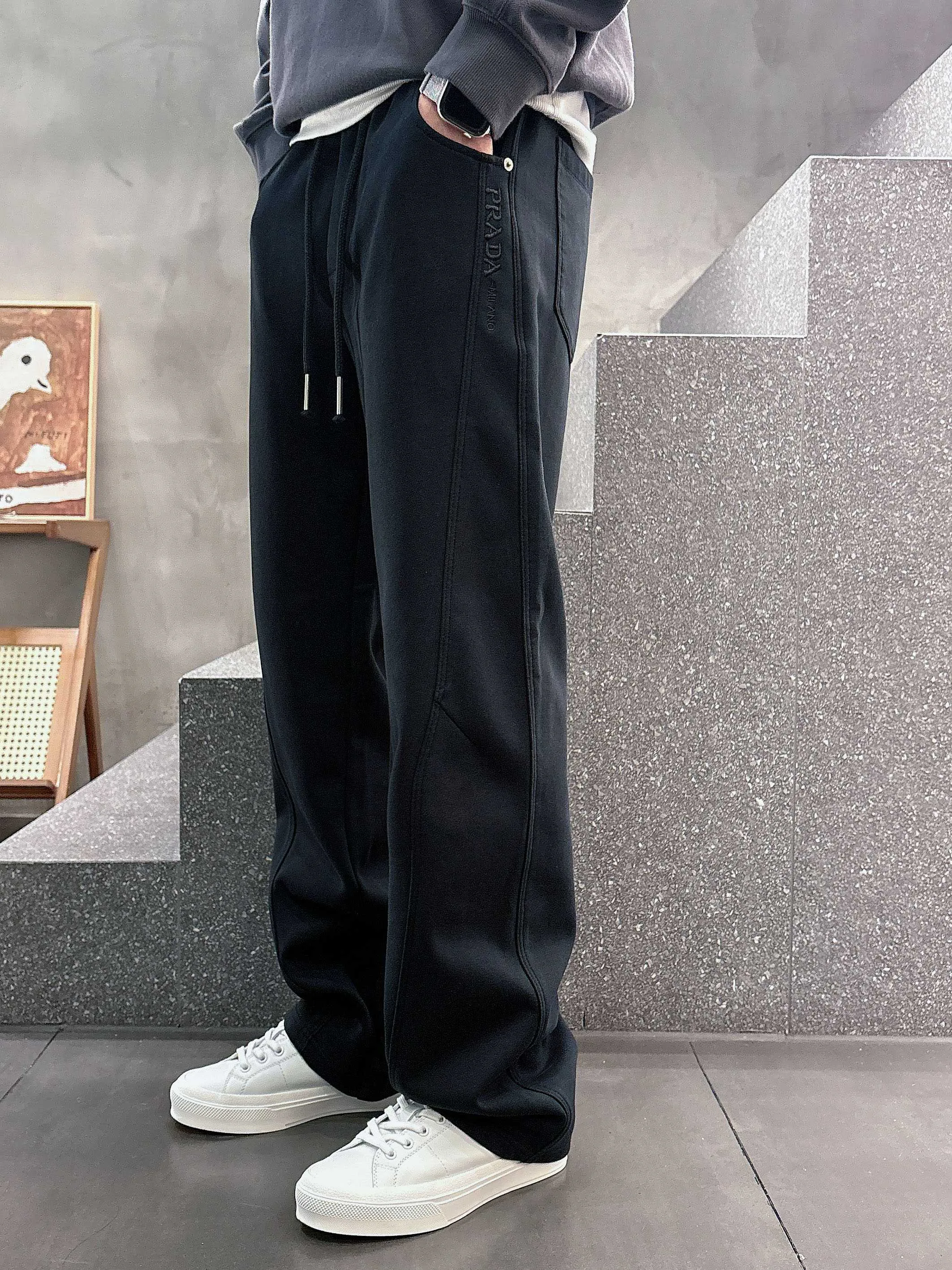 Men's Trousers PRADA 18368700