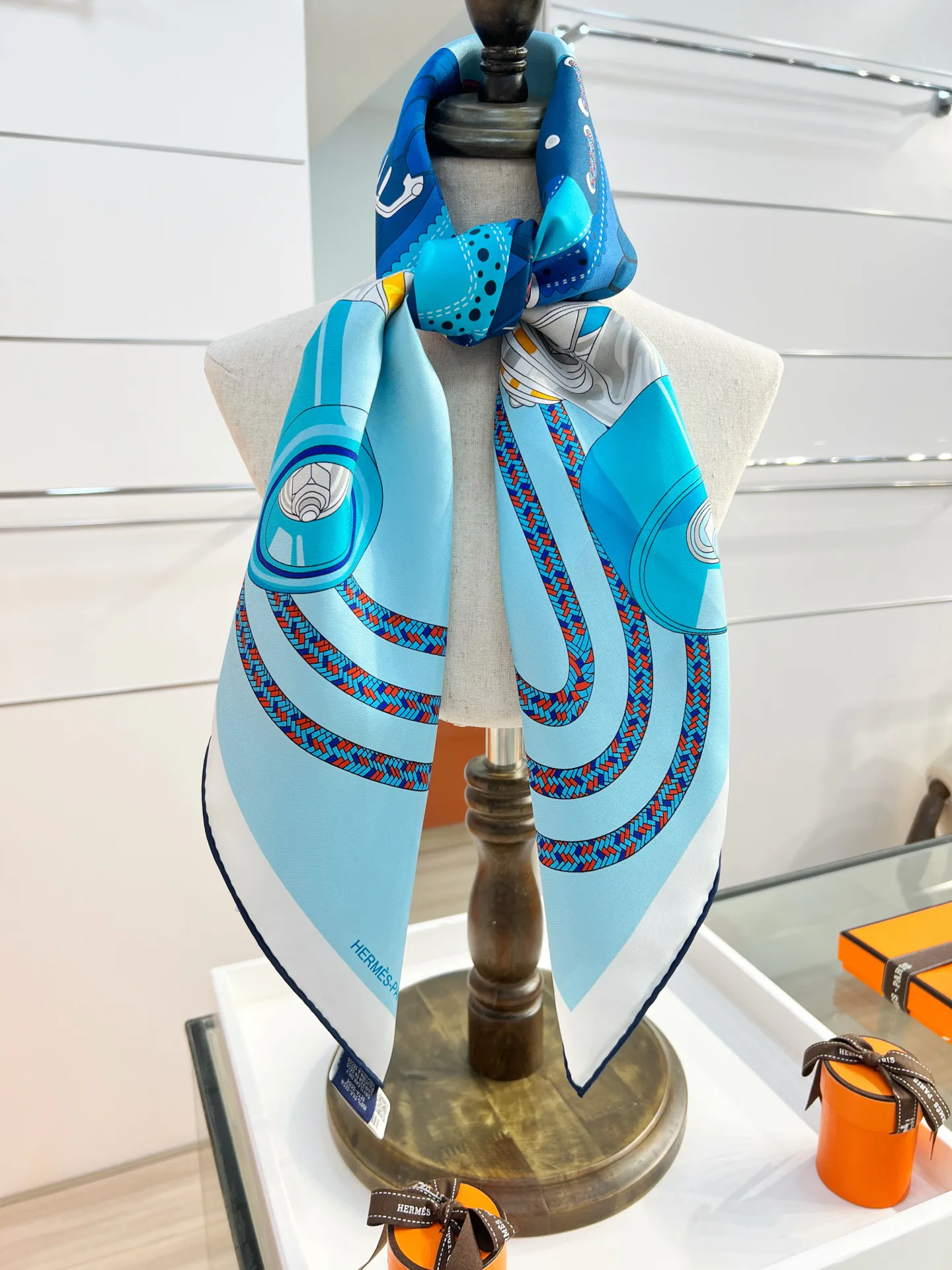Silk Scarves HERMES 17991635