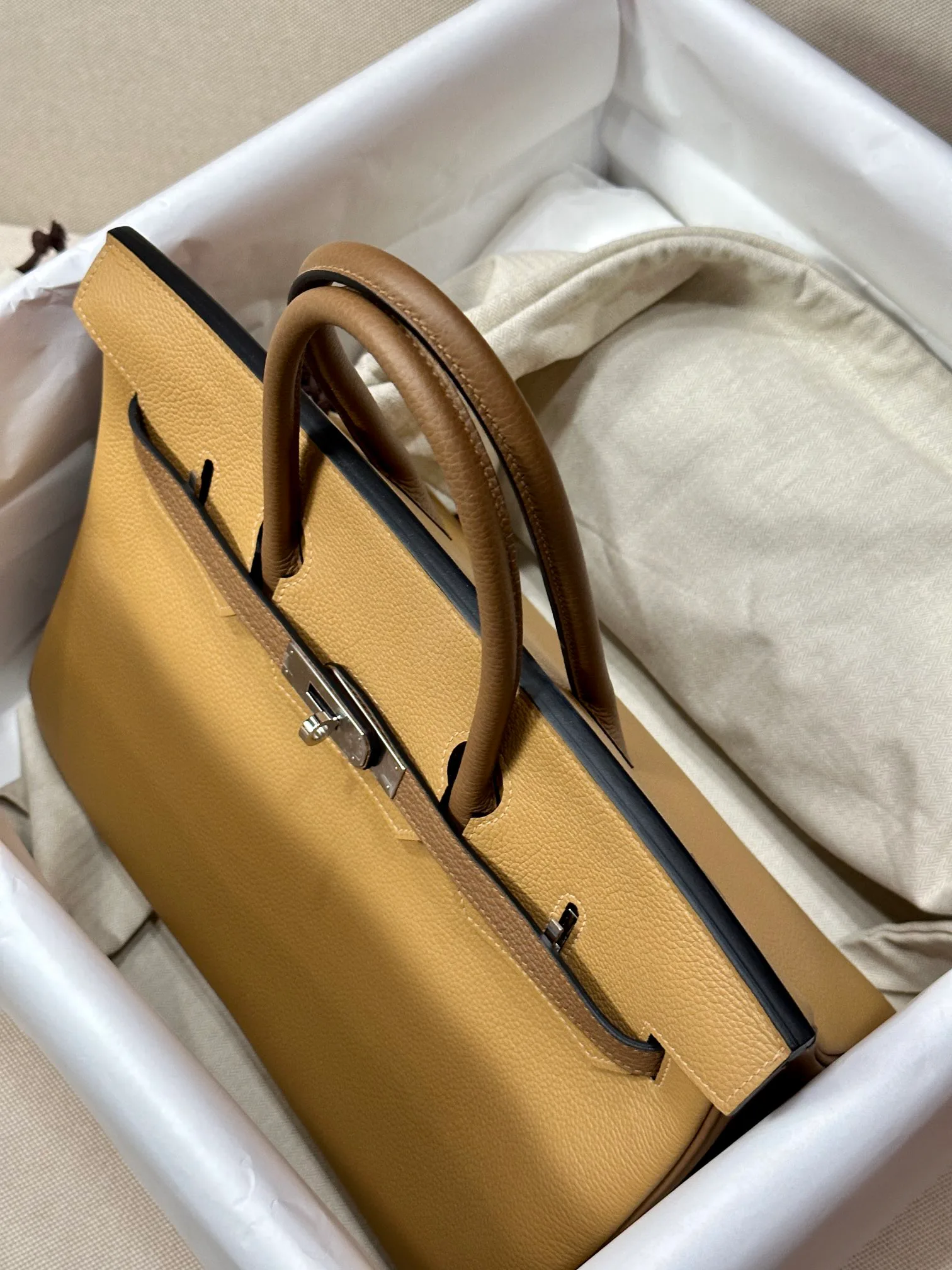 Women's Classic Handbags HERMES 17472692