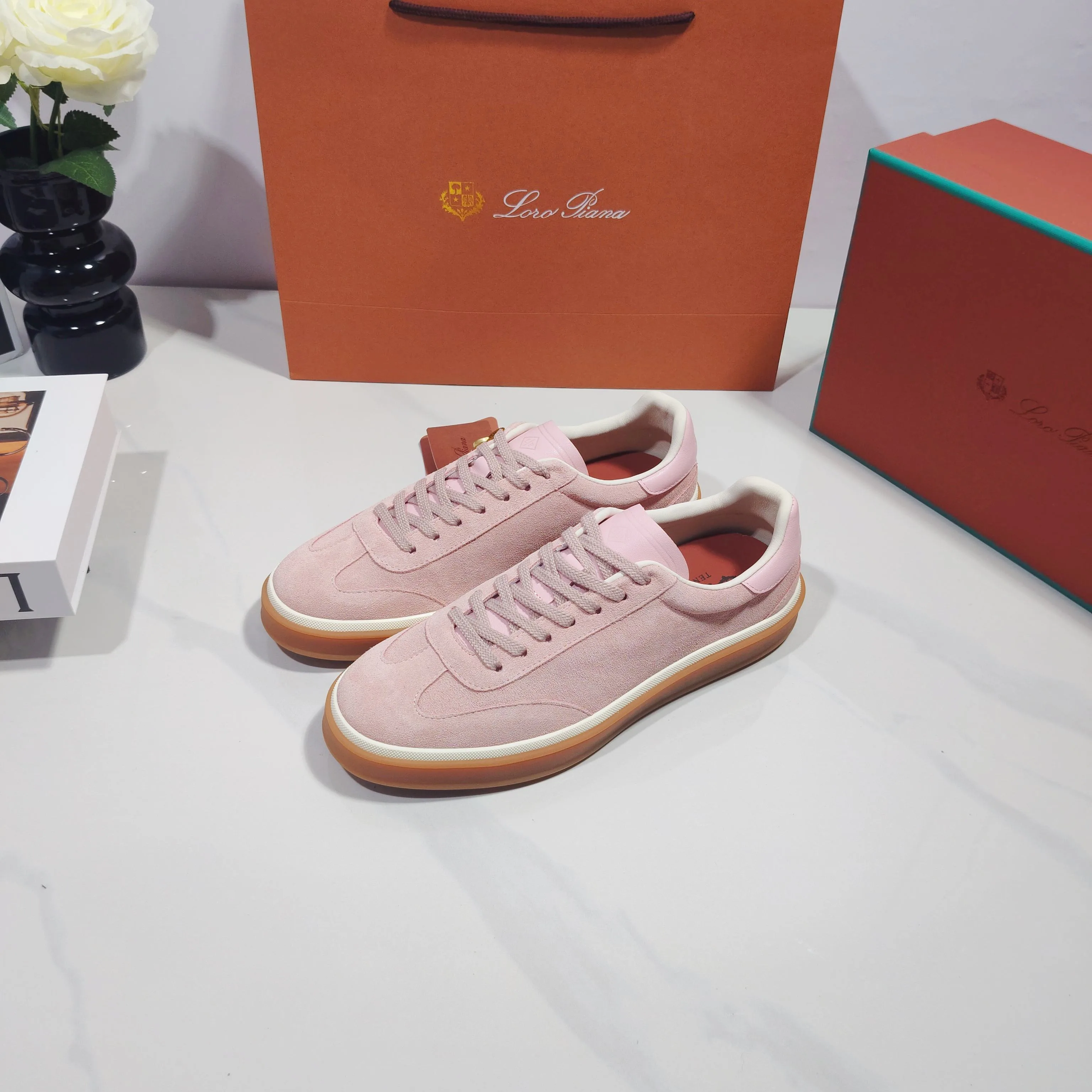 Women's Sneakers LORO PIANA 17961935