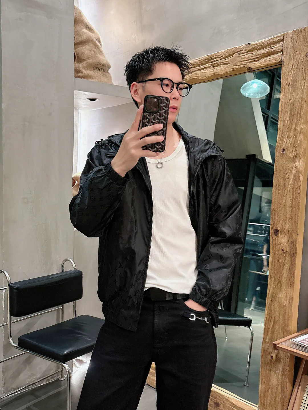 Men's Jackets And Down Jackets LOUIS VUITTON 18097606