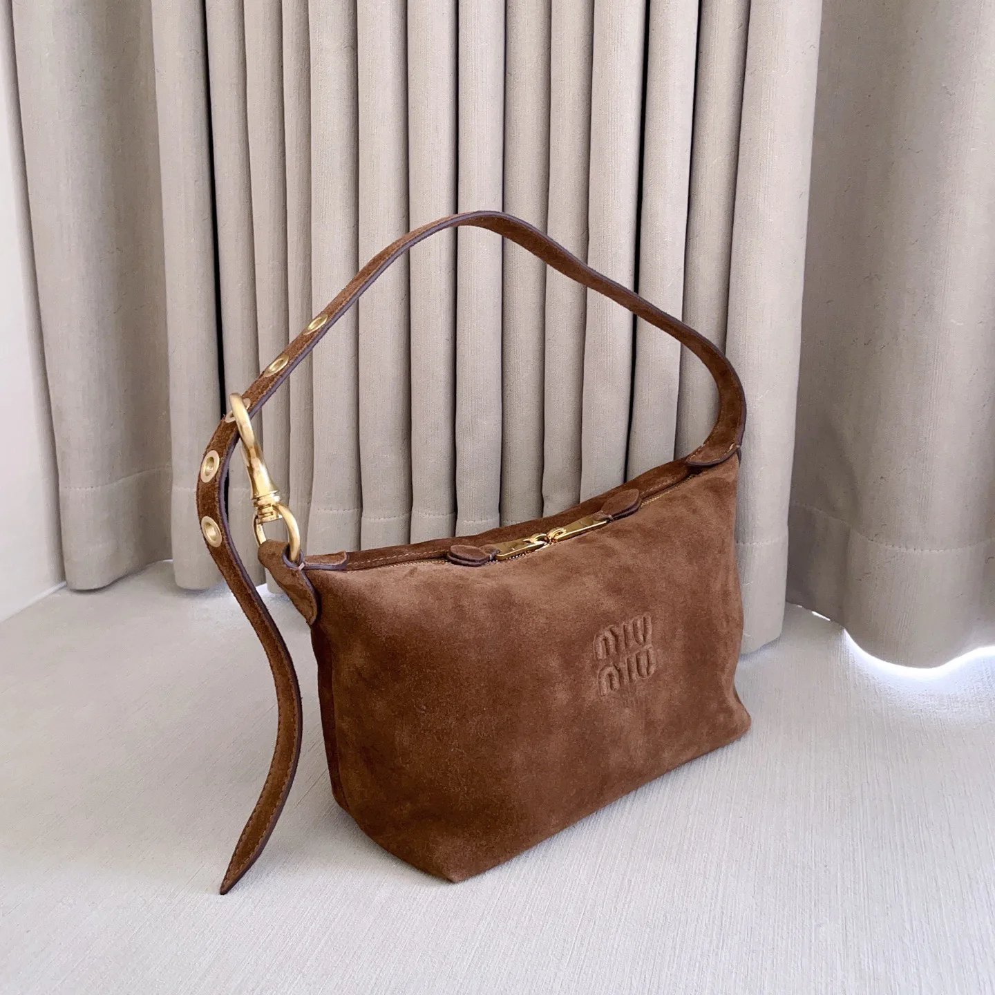 Women's Classic Handbags MIU MIU 17799925