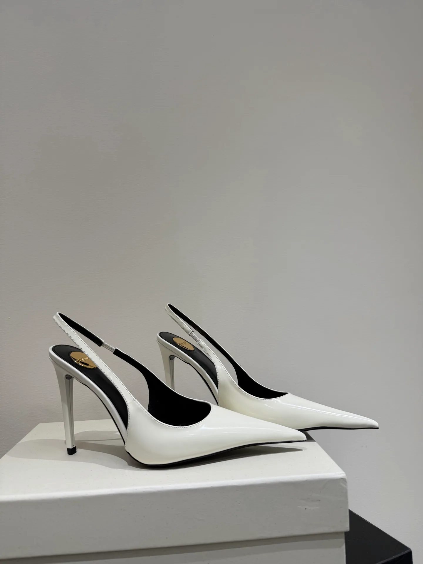 Women's Heels SAINT LAURENT 17430069