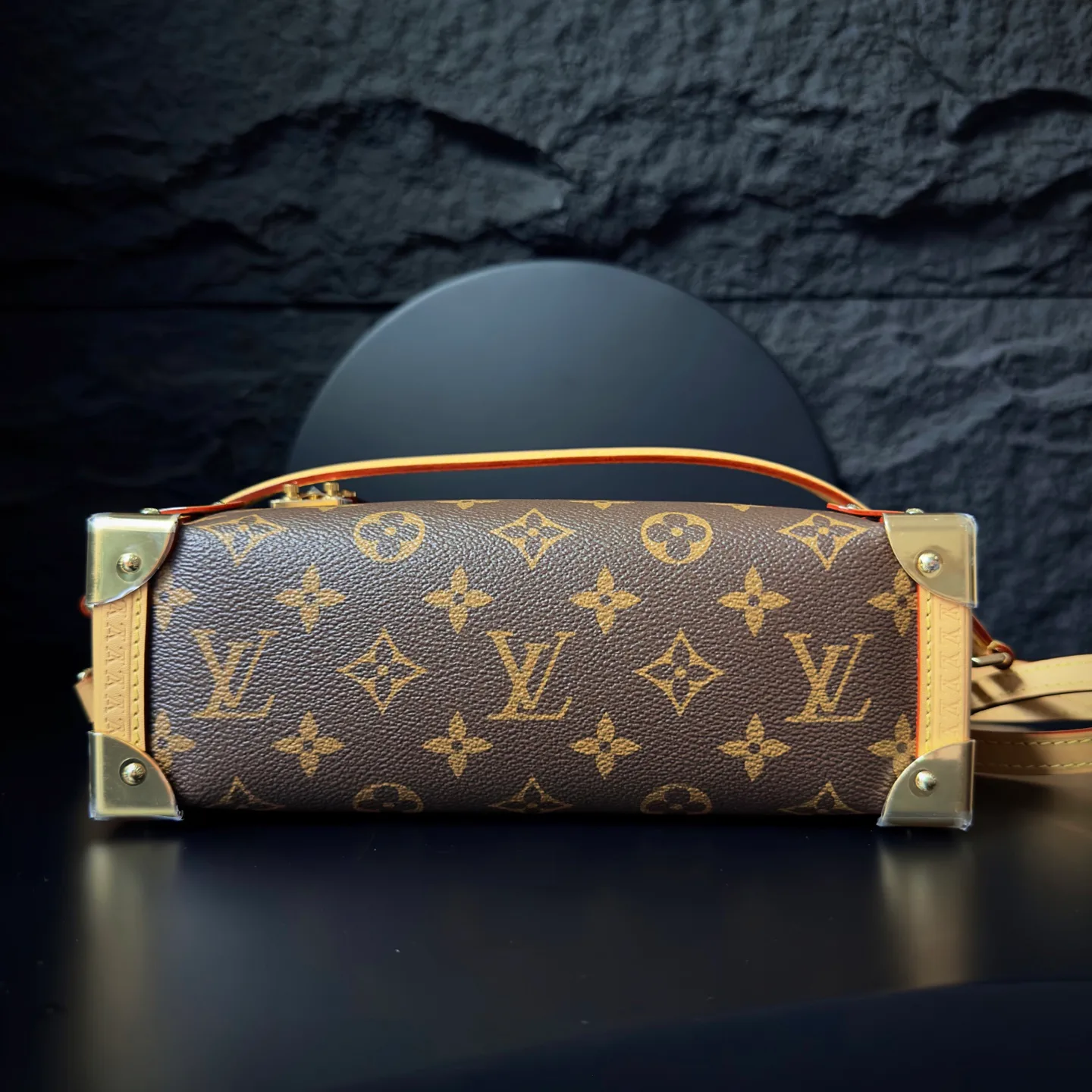 Классические Сумки Женские Louis Vuitton 18676161