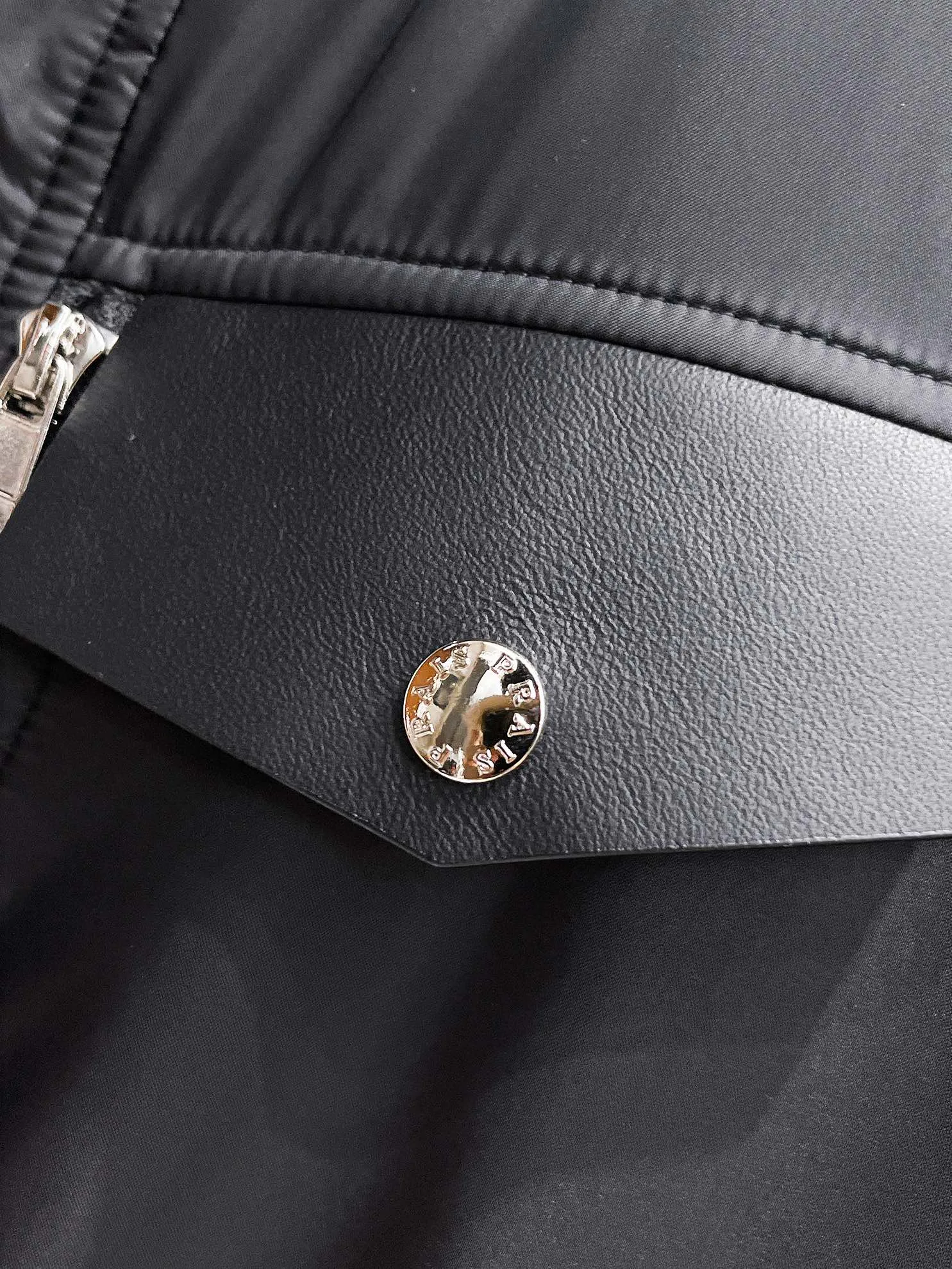 Men's Jackets And Down Jackets PRADA 18197255