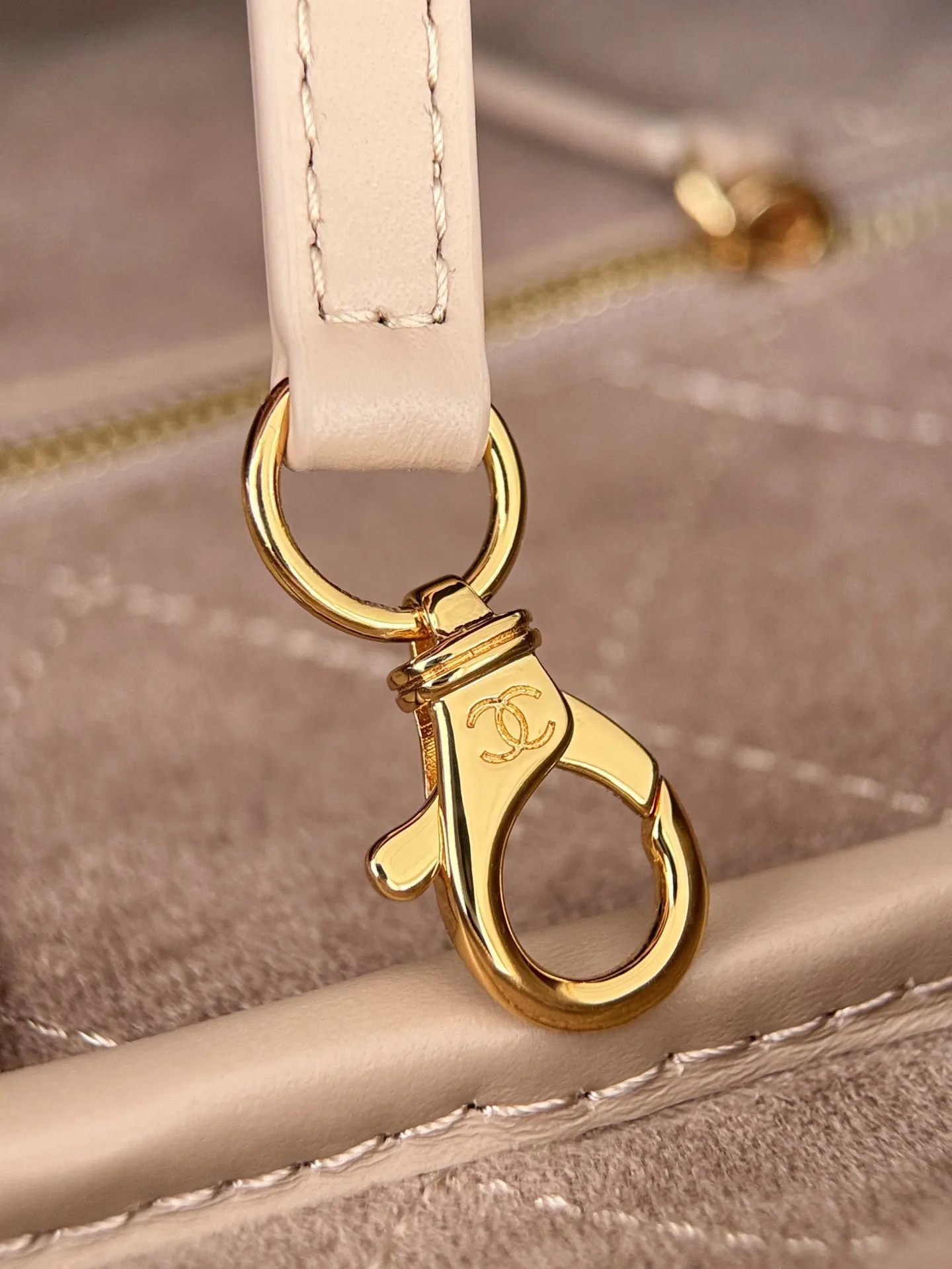 Классические Сумки Женские Chanel 18588481