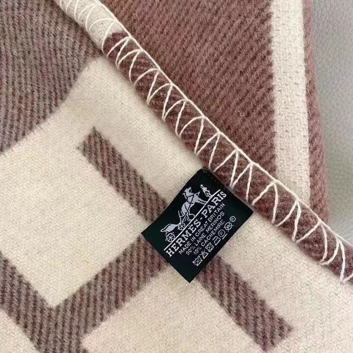Textiles HERMES 18002665