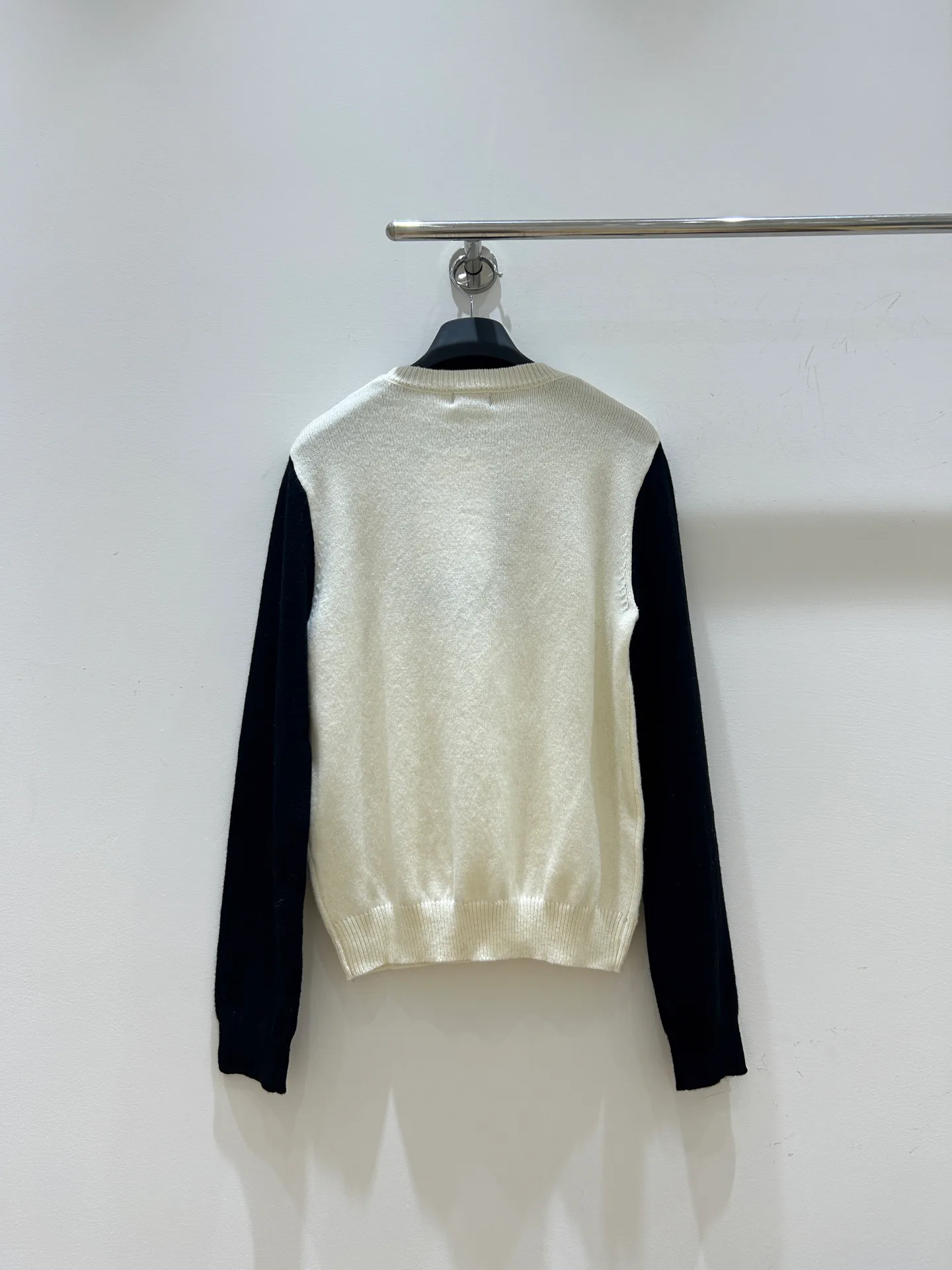 Women's Jumpers And Sweaters CHANEL 18096616