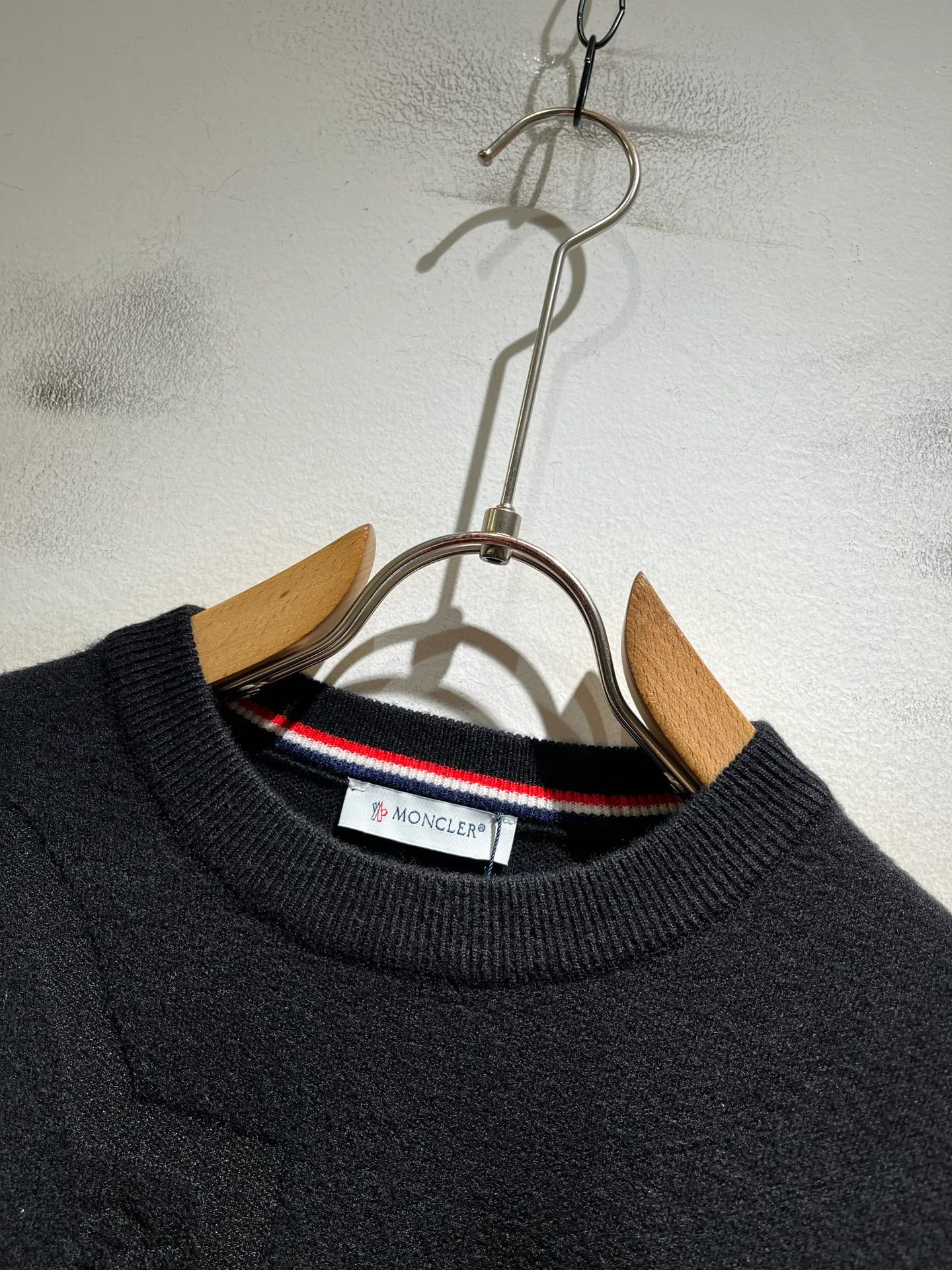 Men's Jumpers And Sweaters MONCLER 18243857